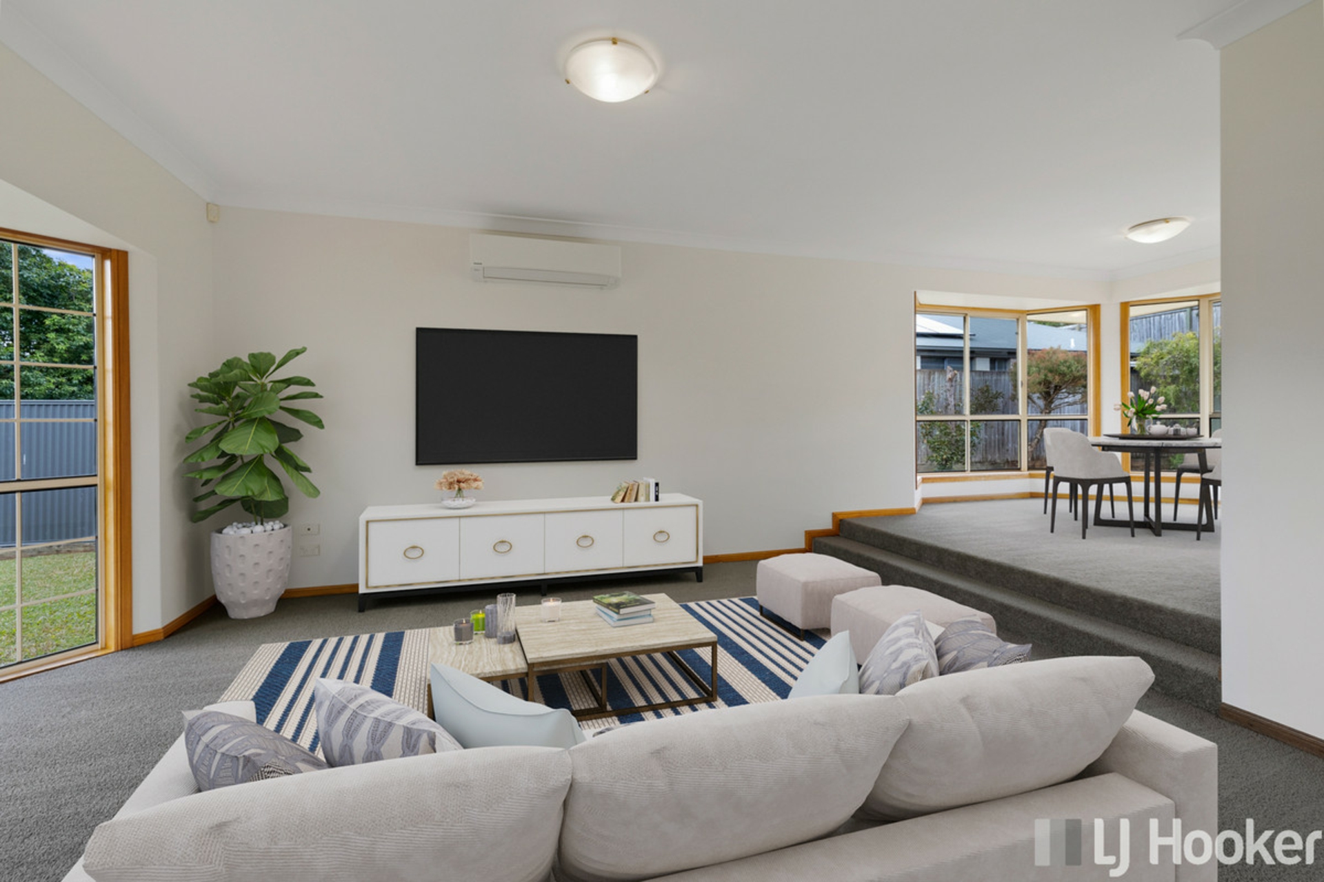 5 Bush Cherry Place, THORNLANDS