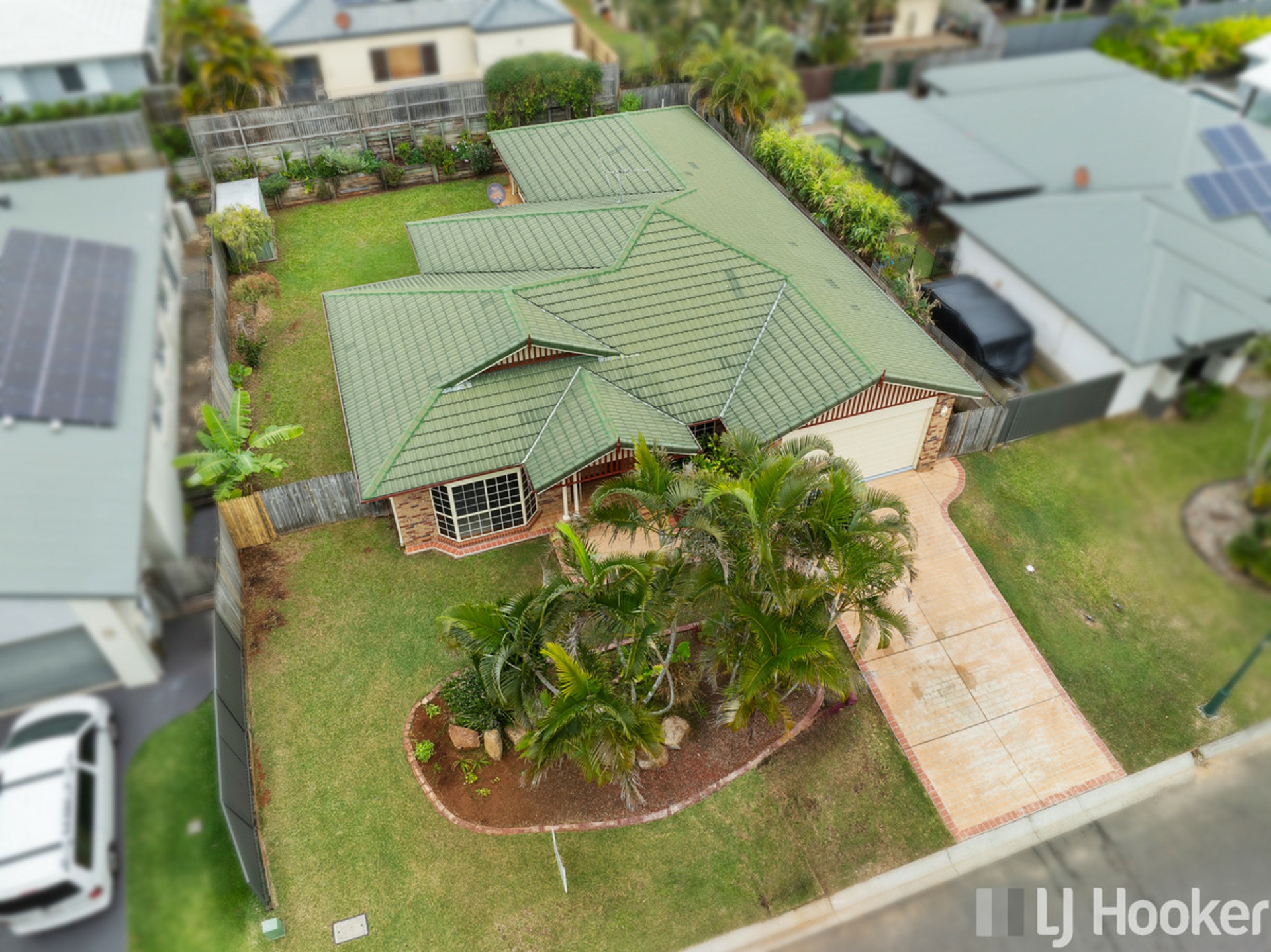 5 Bush Cherry Place, THORNLANDS