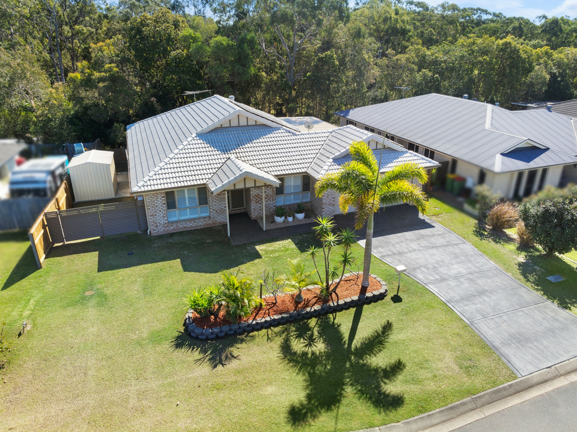 13 Portland Parade, Redland Bay