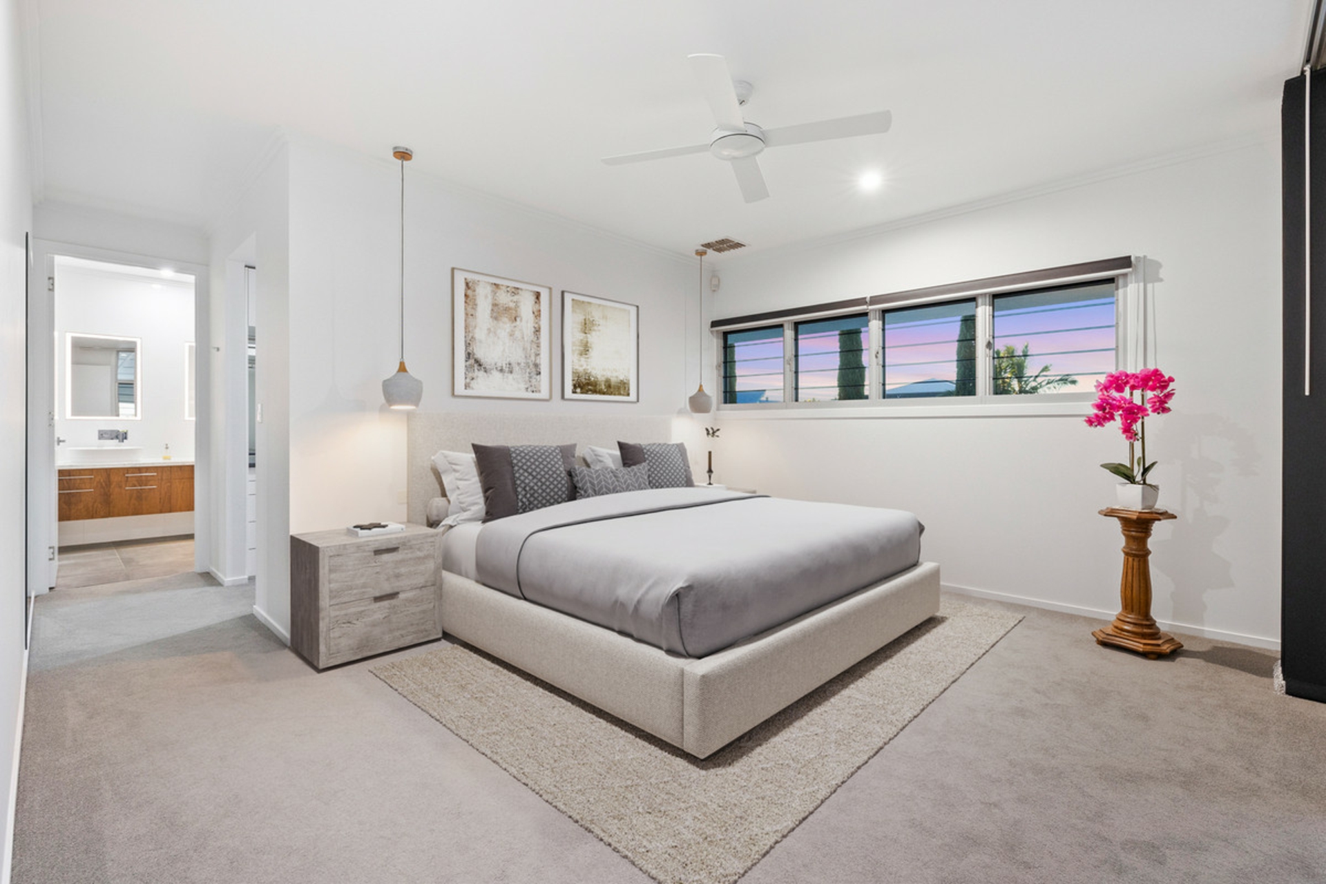 15 Nadine Crescent, THORNLANDS