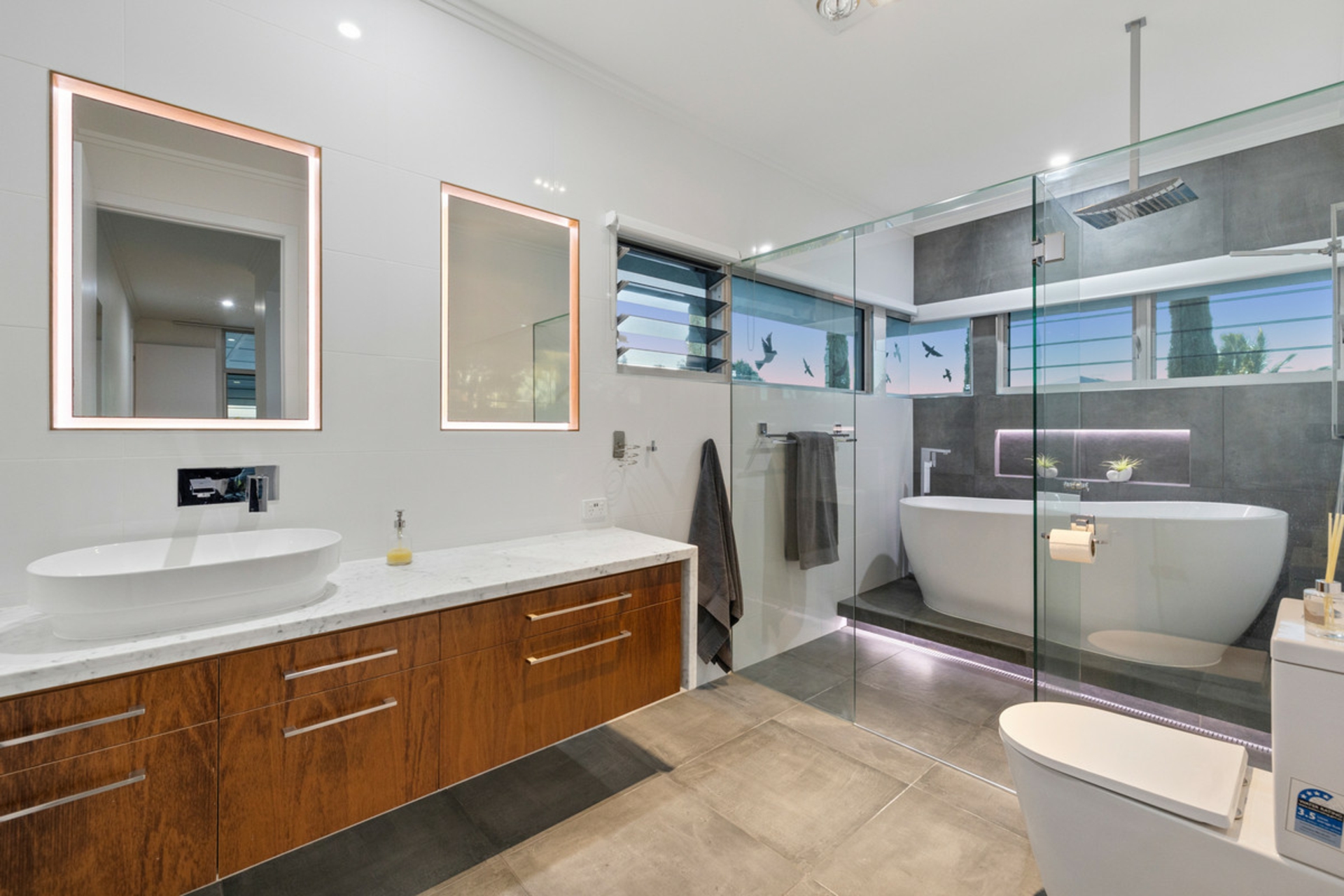 15 Nadine Crescent, THORNLANDS