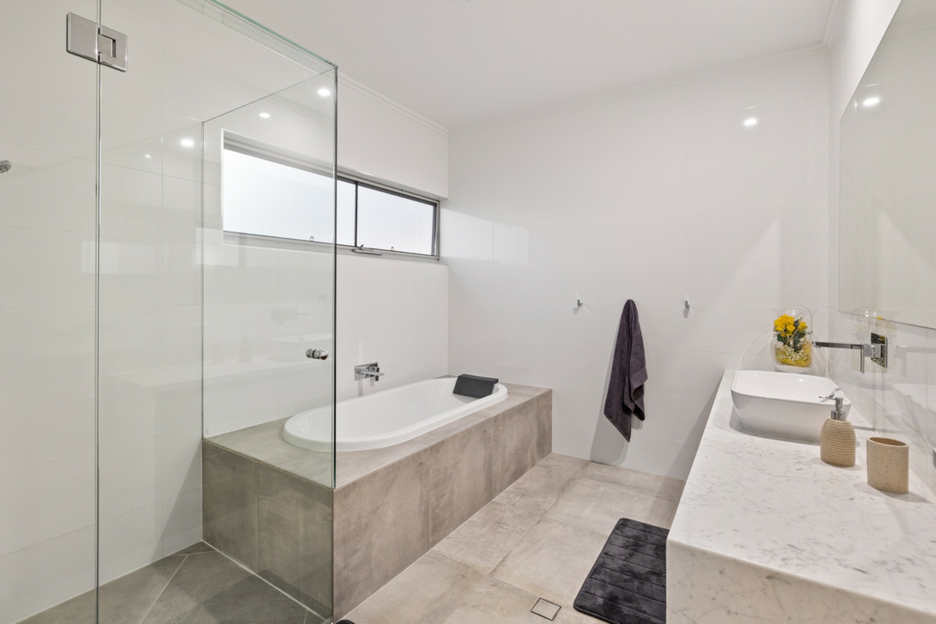 15 Nadine Crescent, THORNLANDS