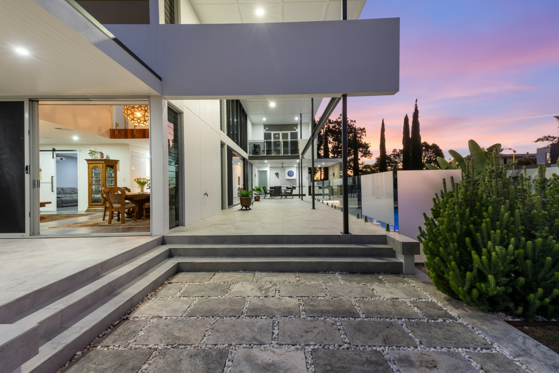 15 Nadine Crescent, THORNLANDS