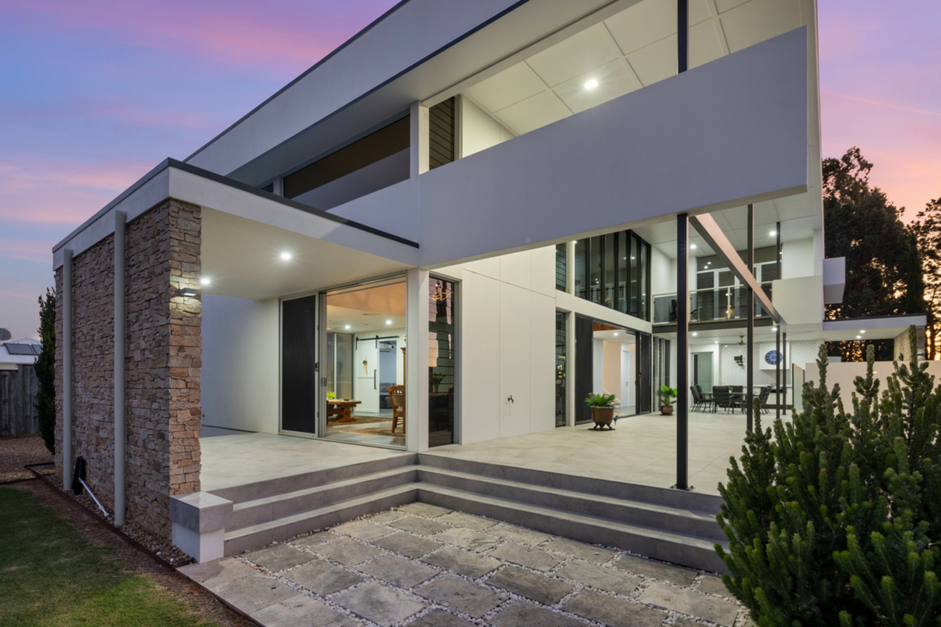 15 Nadine Crescent, THORNLANDS