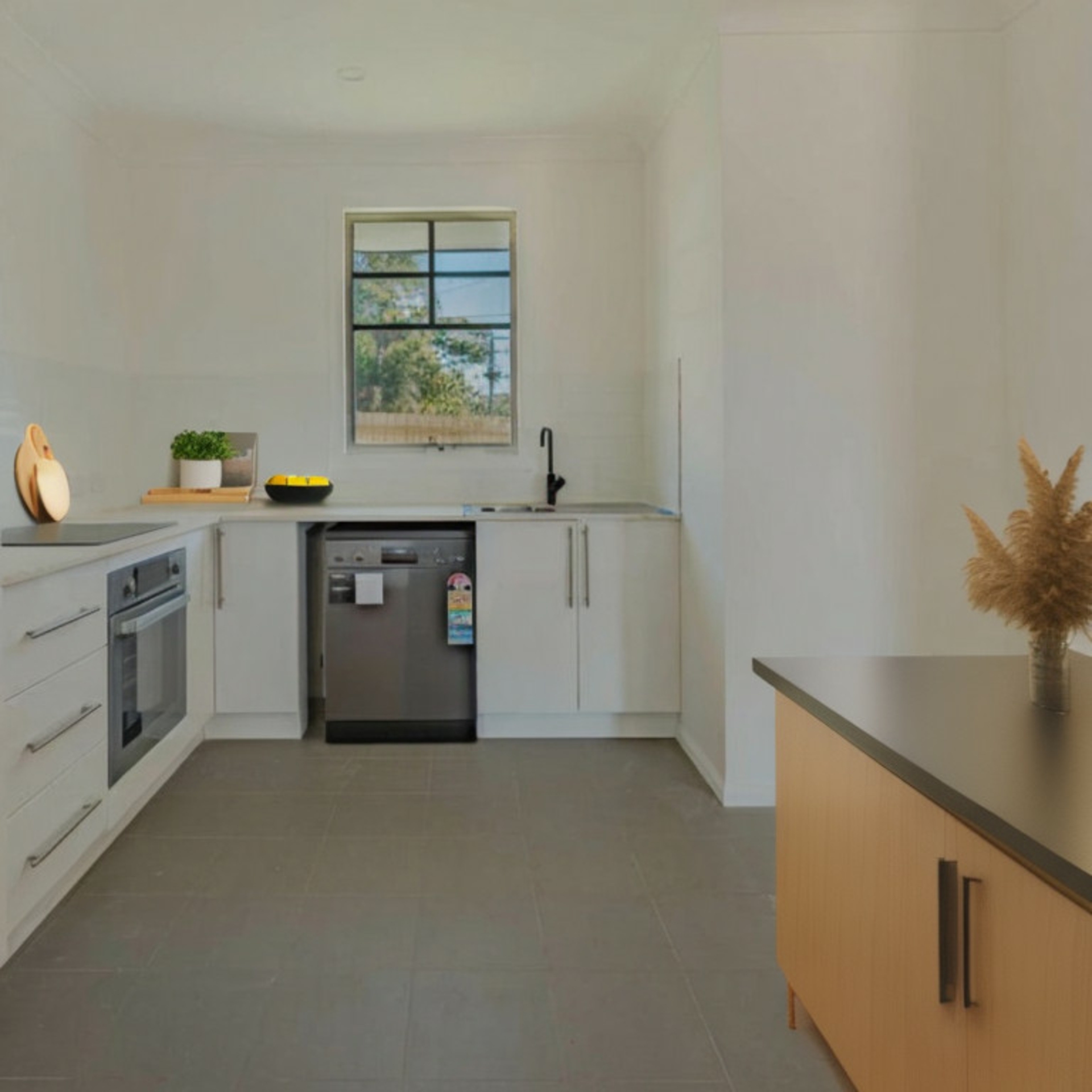 26 Guthrie Street, RUSSELL ISLAND