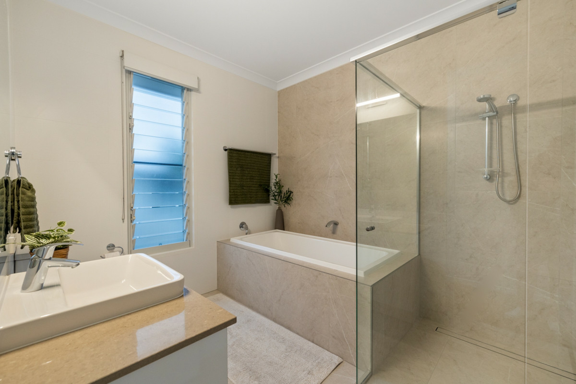 4/100-106 Sturgeon Street, ORMISTON
