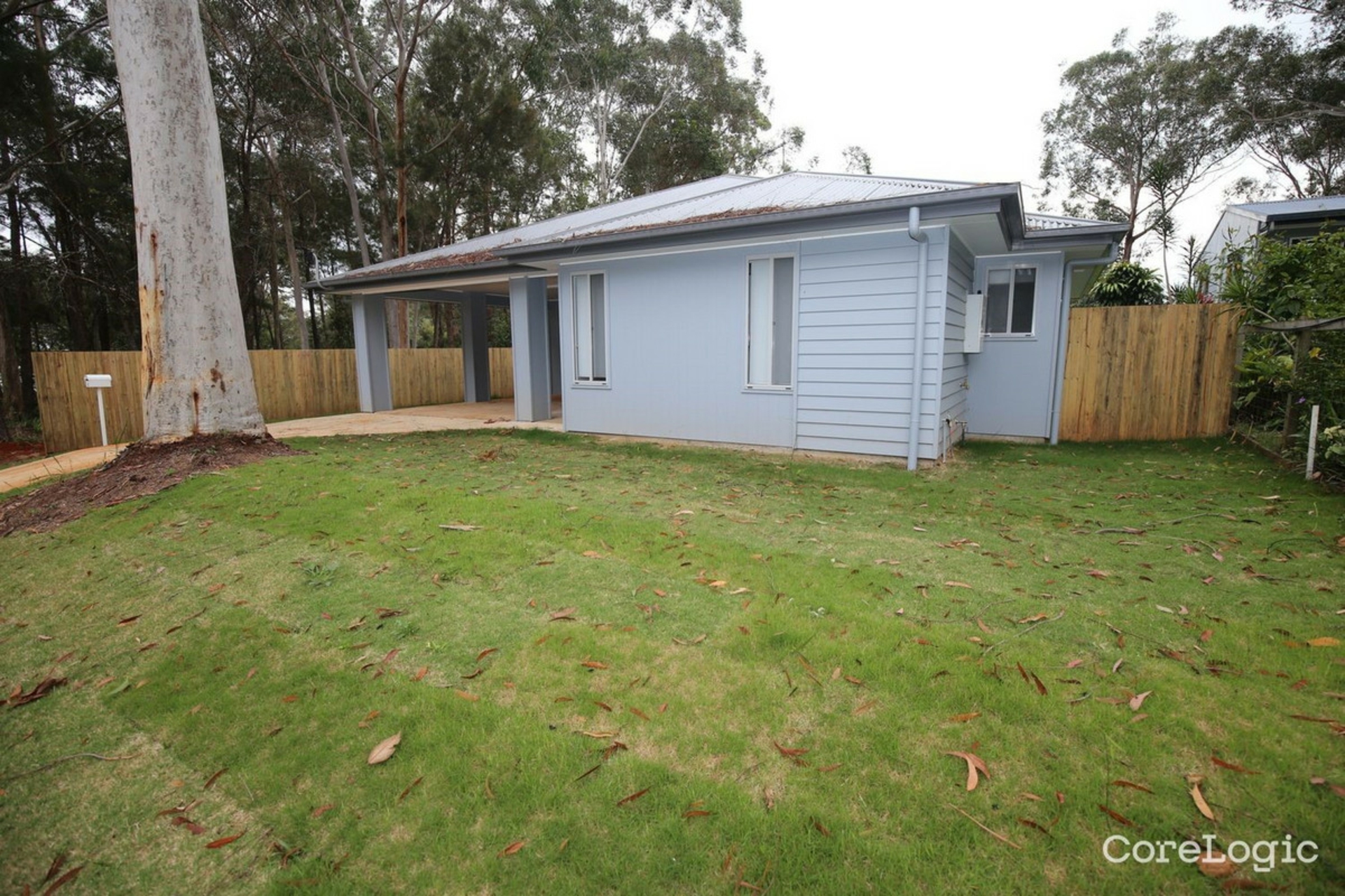 25 Rossi Avenue — photo from LJ Hooker Property Centre