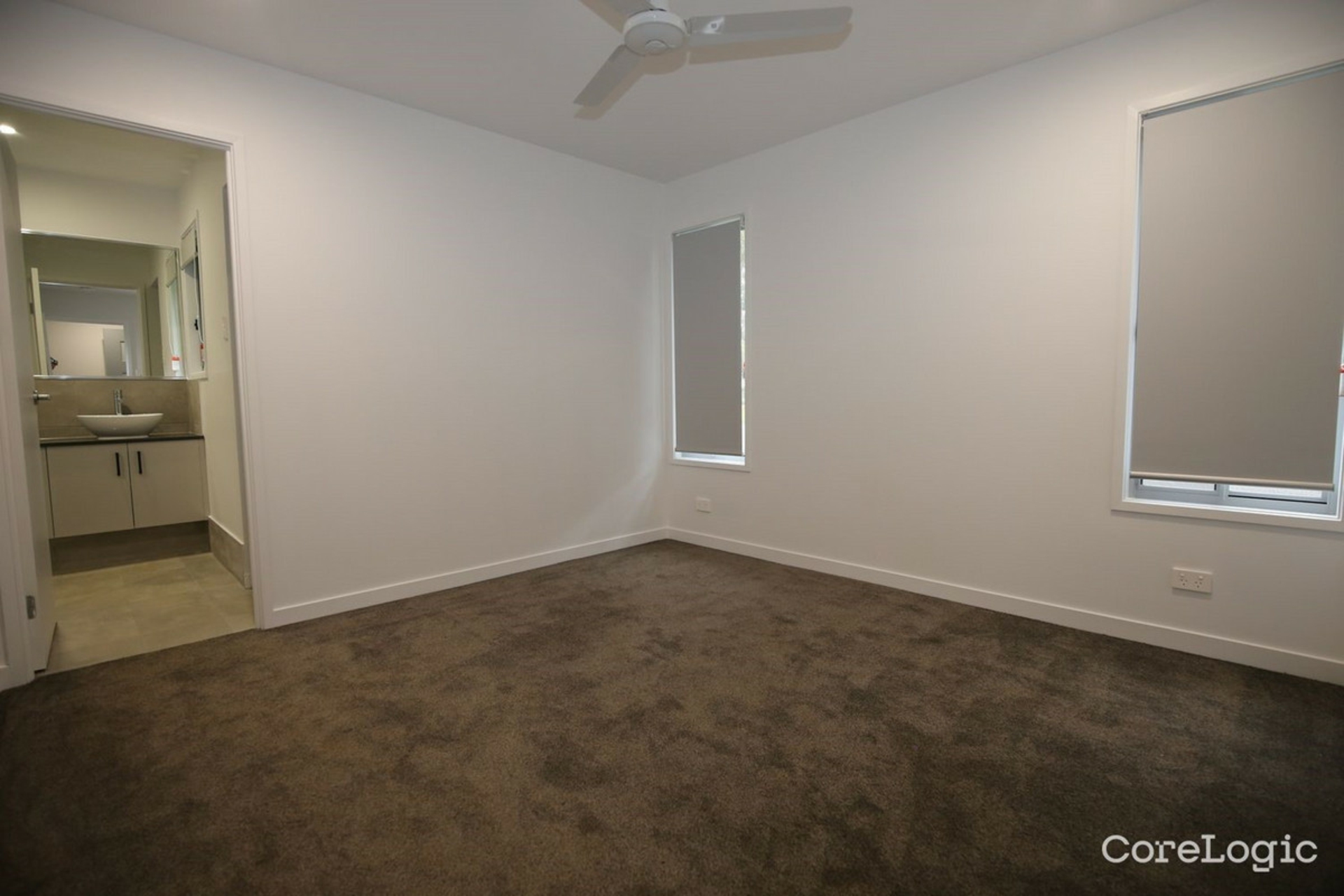 25 Rossi Avenue — photo 3 of 7