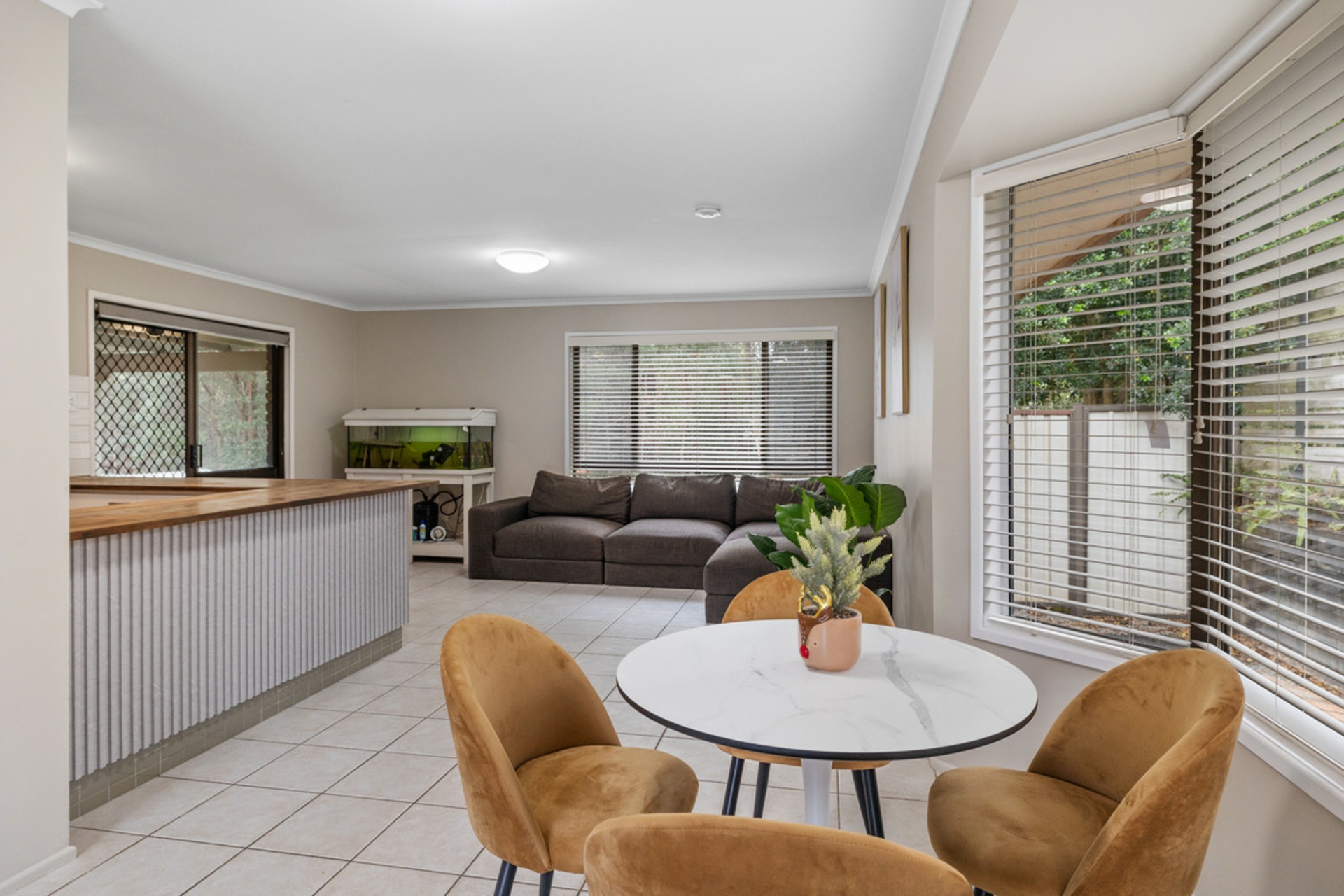 24 Stanway Crescent, ALEXANDRA HILLS