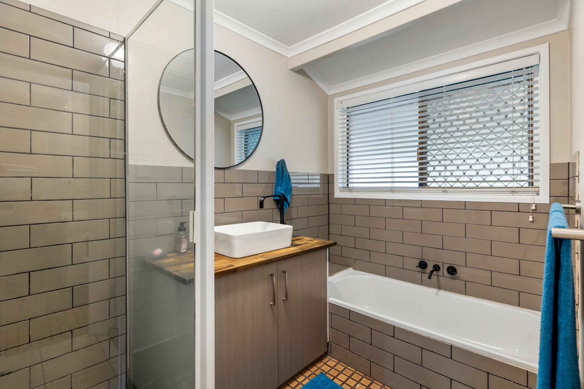 24 Stanway Crescent, ALEXANDRA HILLS