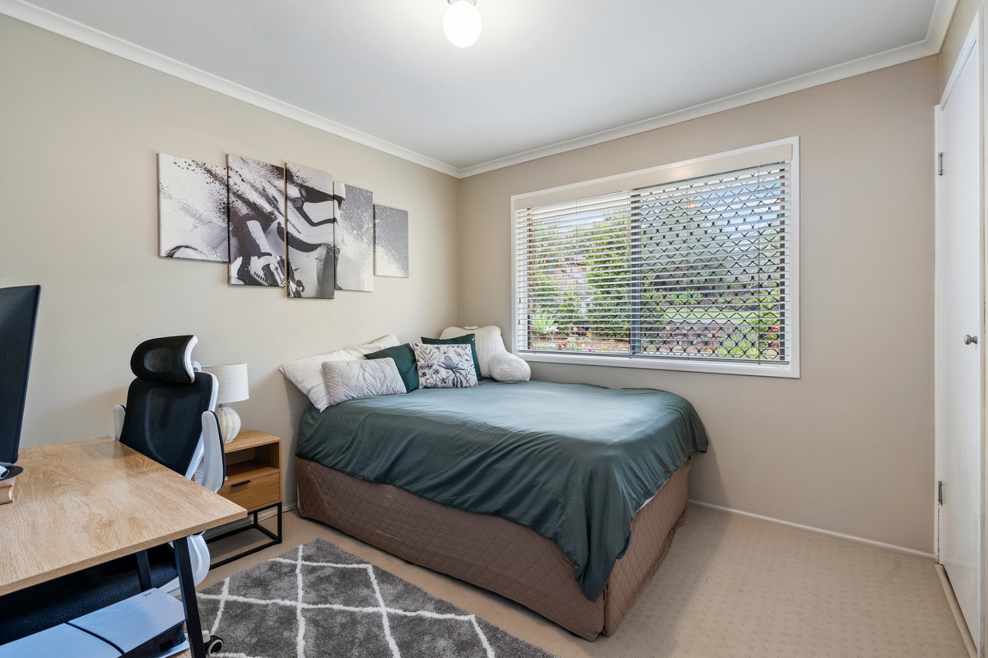 24 Stanway Crescent, ALEXANDRA HILLS