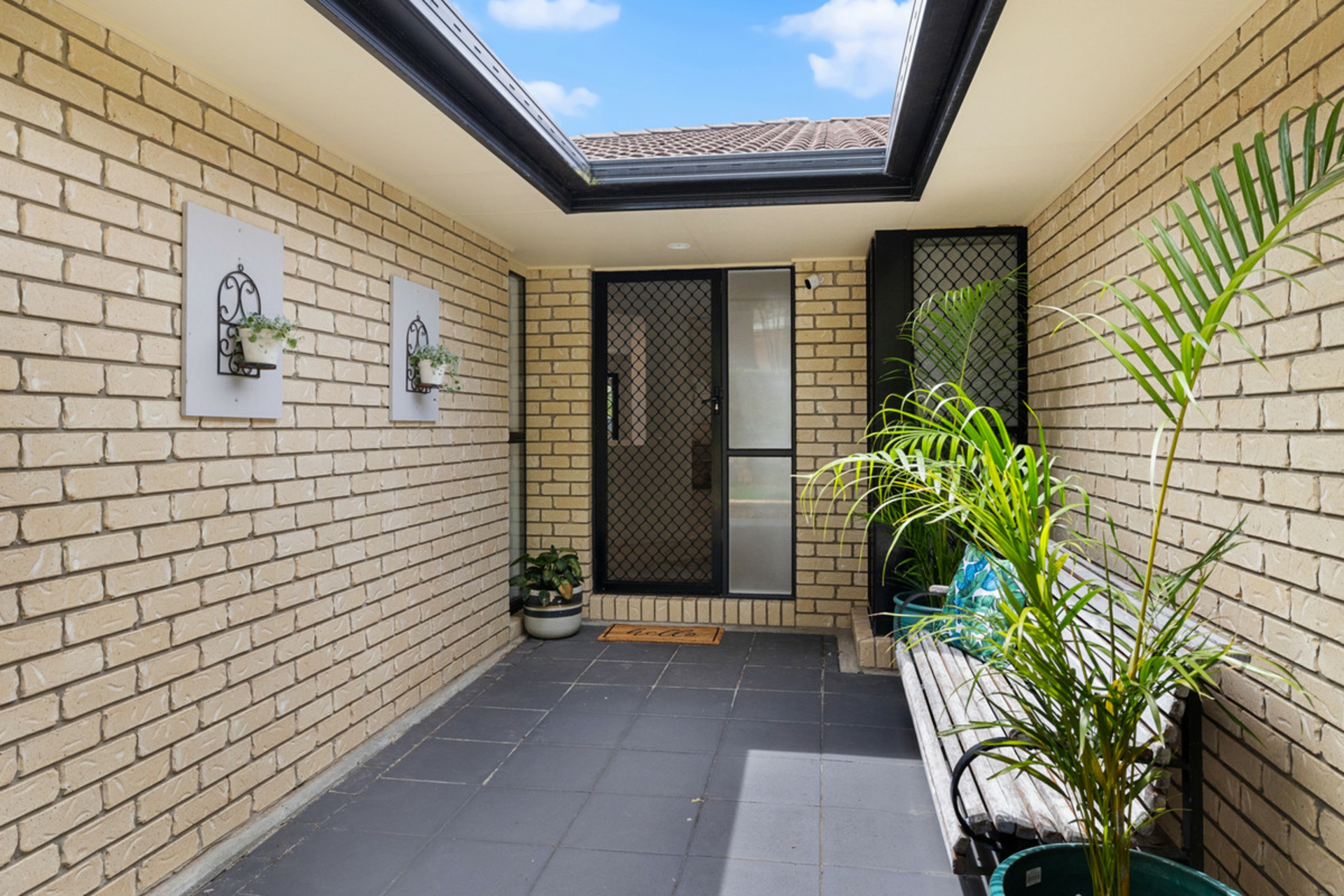 4 Hakea Place, MOUNT COTTON