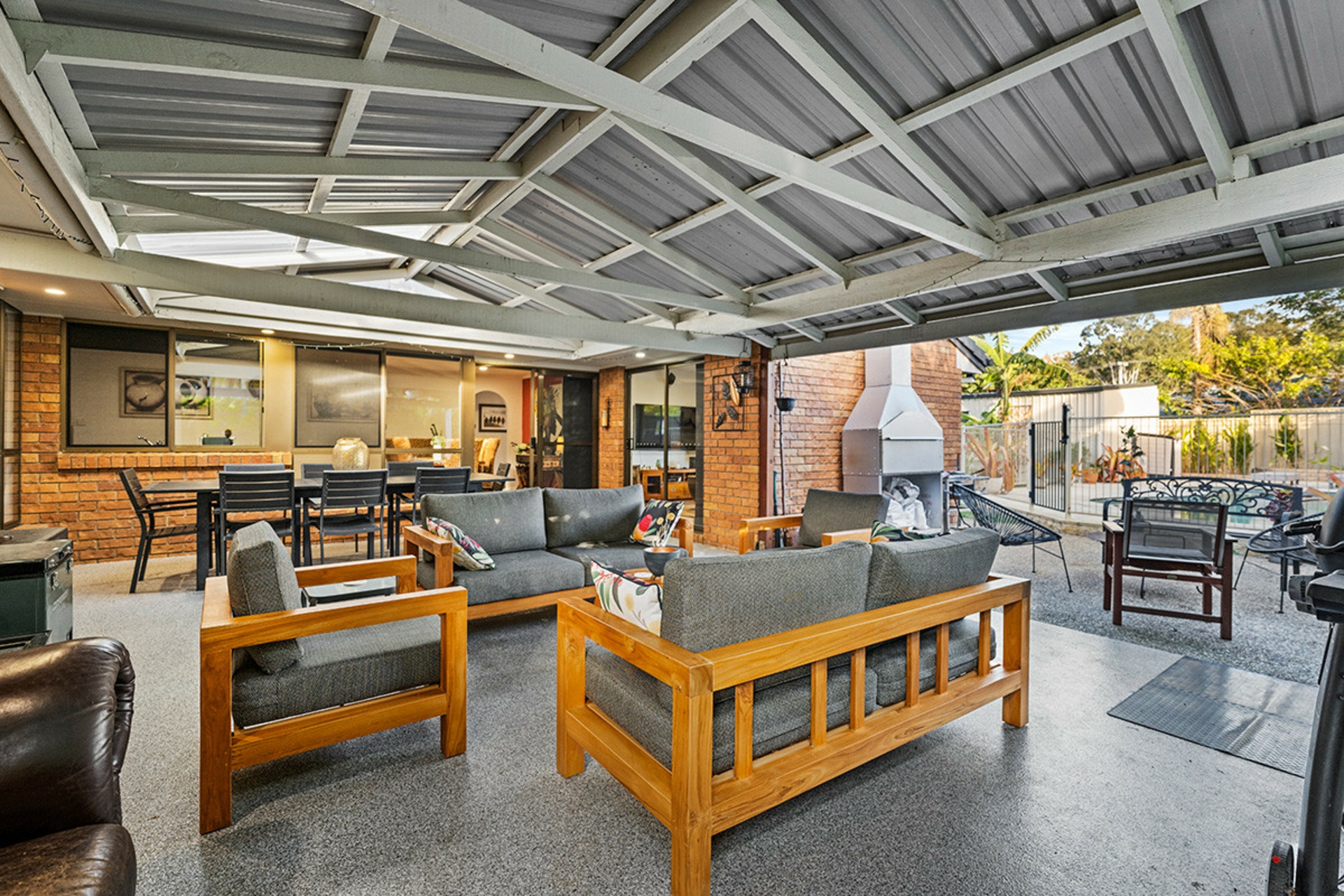 60 Beach Street Cleveland QLD House for Sale LJ Hooker