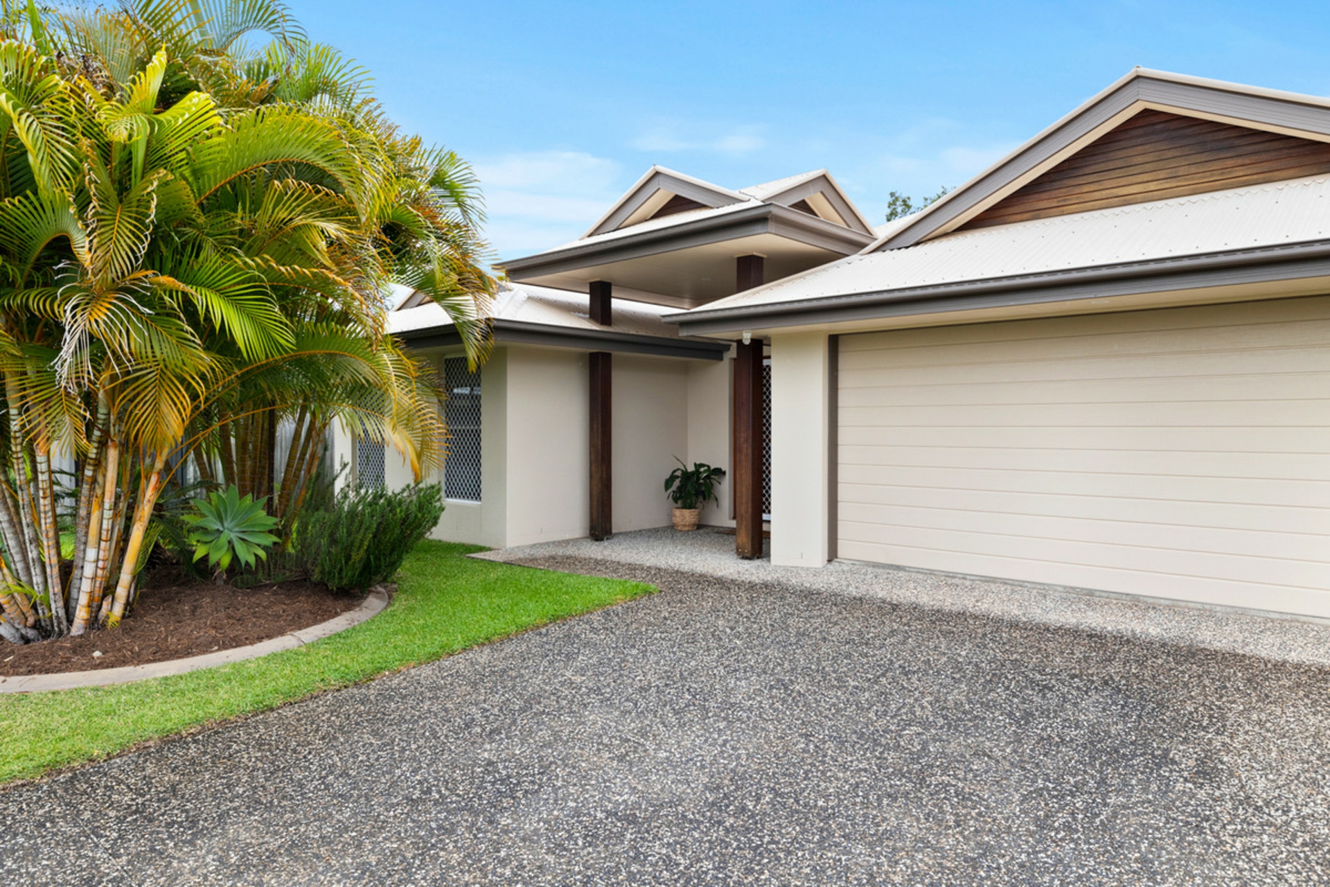 6 Mervyn Crescent, REDLAND BAY
