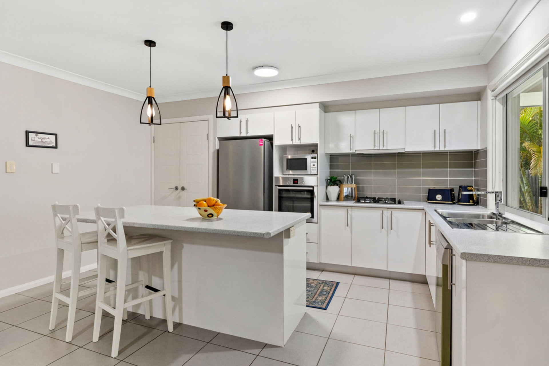 6 Mervyn Crescent, REDLAND BAY