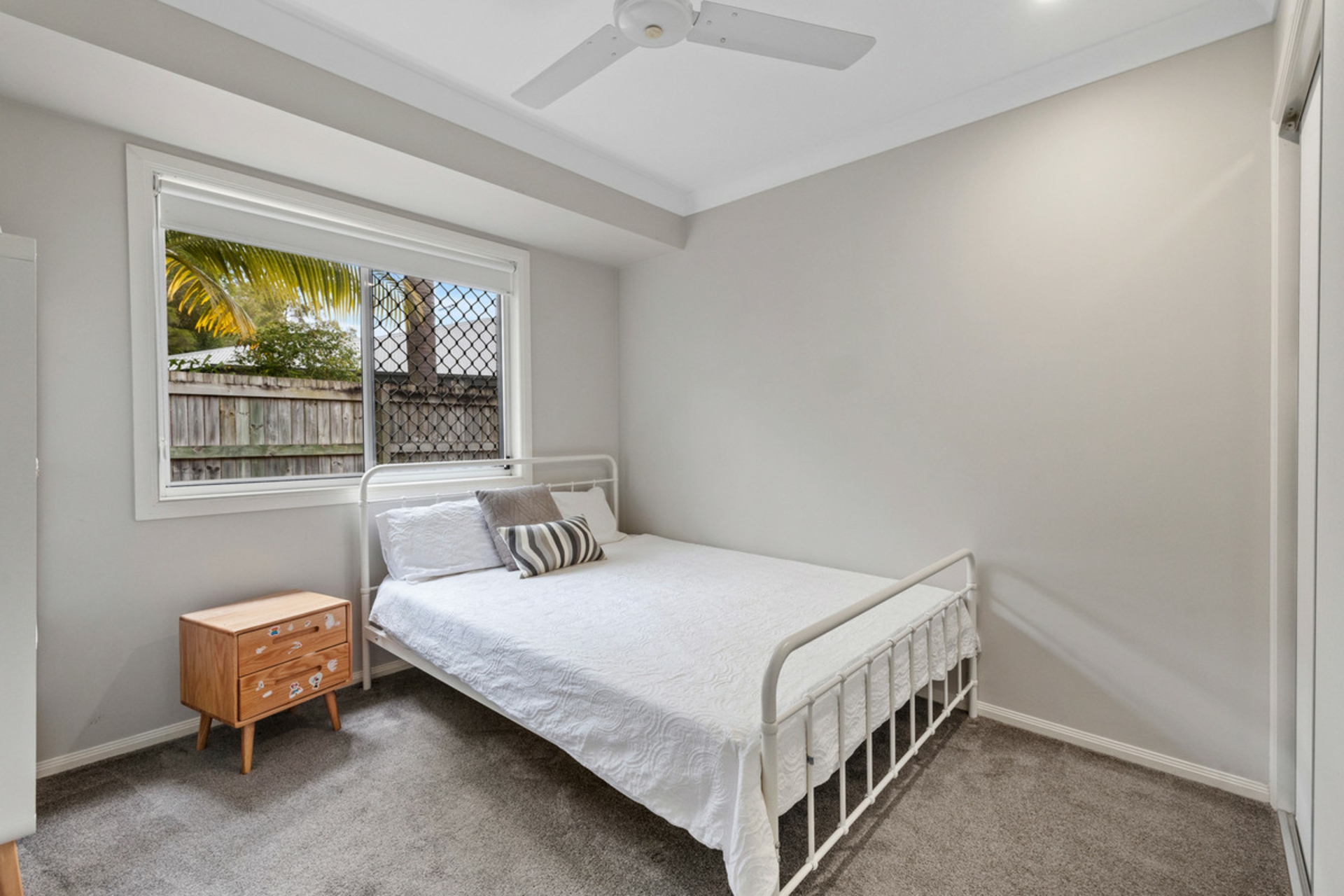6 Mervyn Crescent, REDLAND BAY