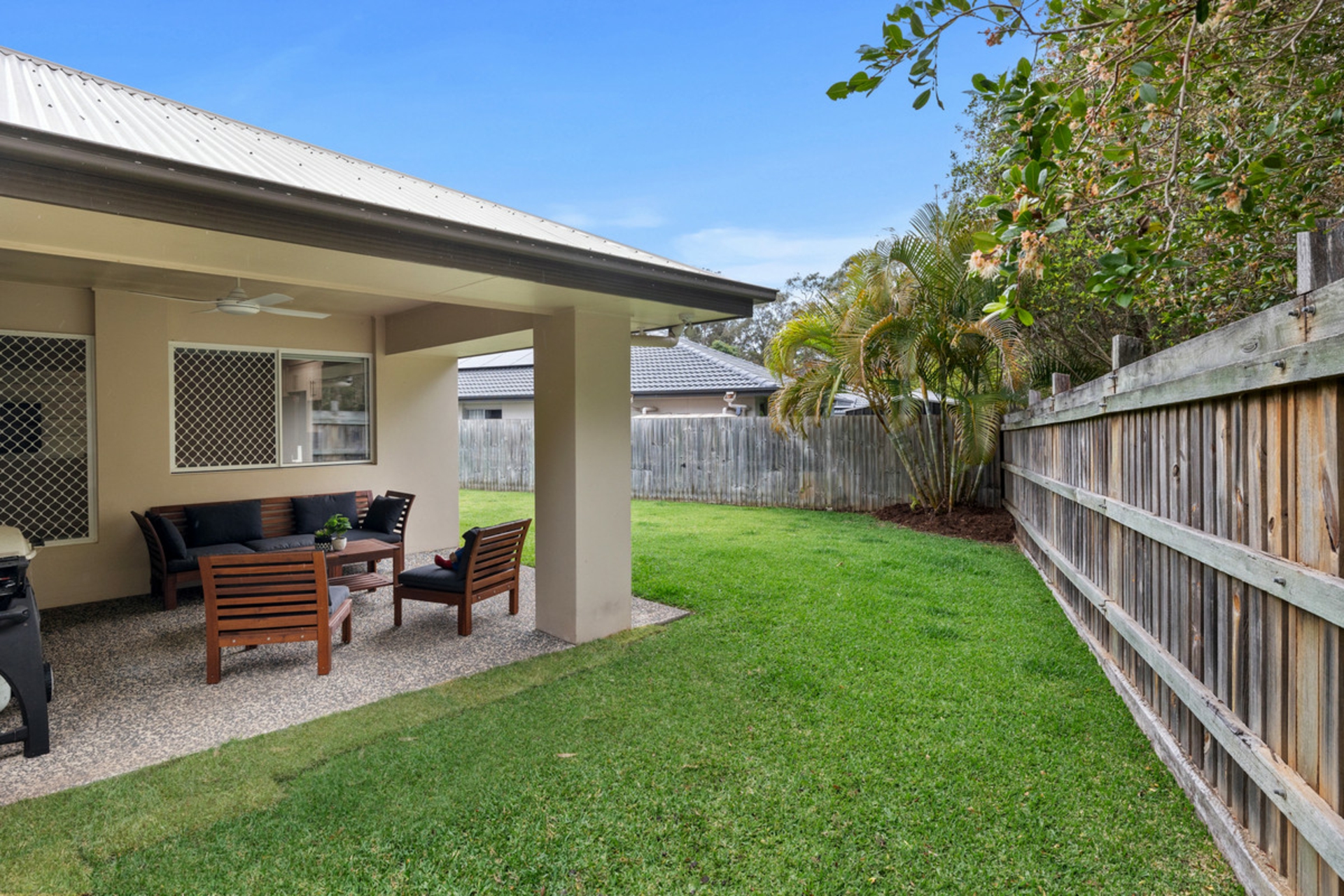 6 Mervyn Crescent, REDLAND BAY