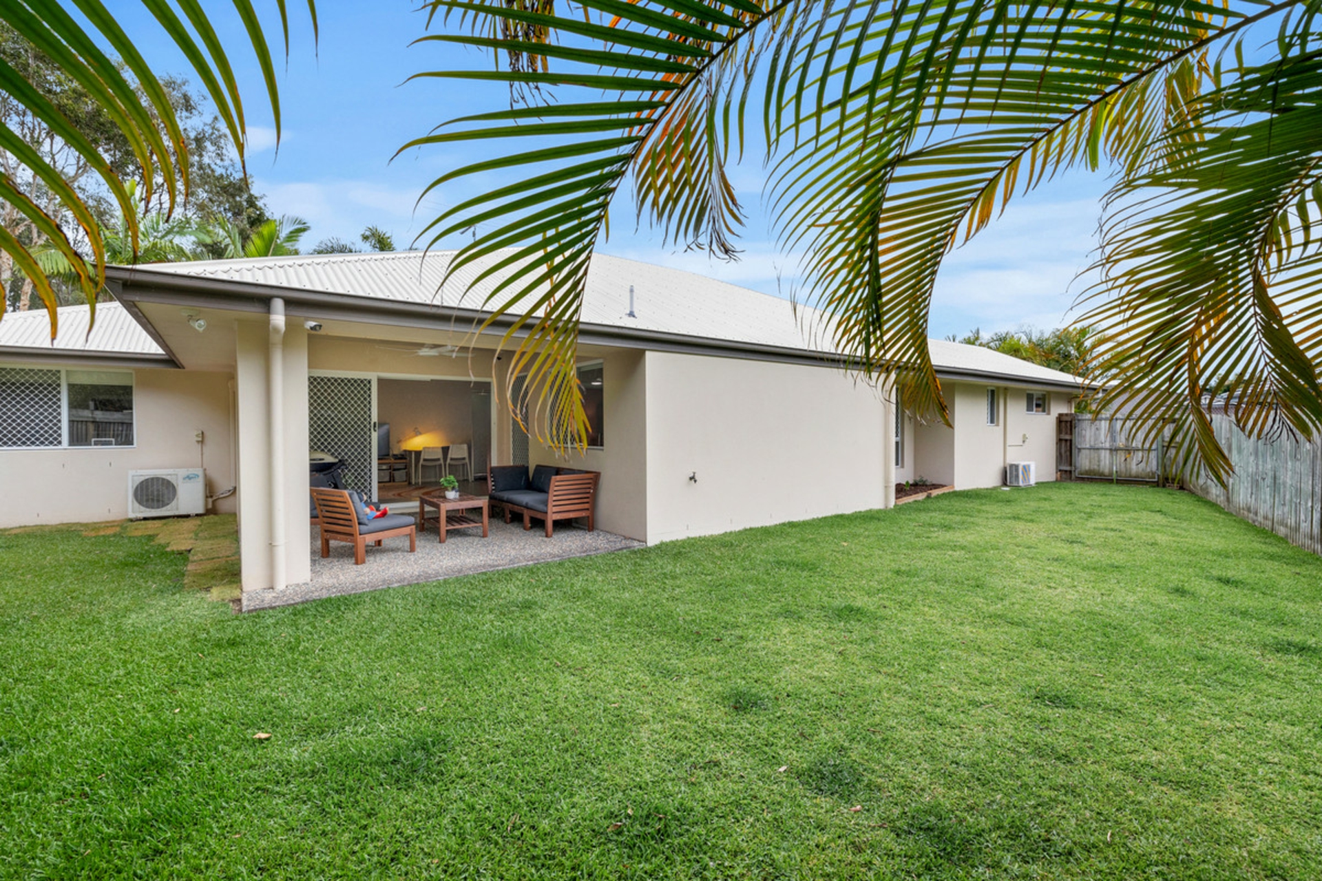 6 Mervyn Crescent, REDLAND BAY