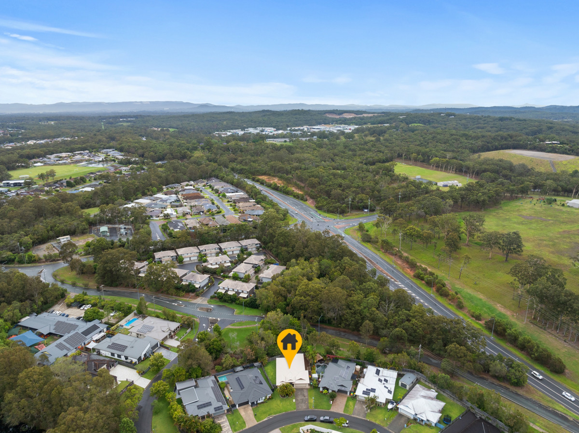 6 Mervyn Crescent, REDLAND BAY