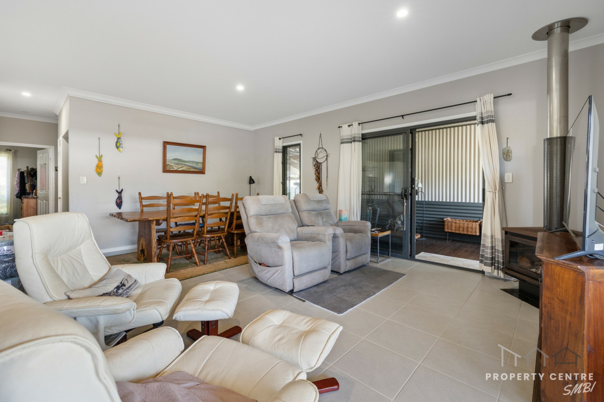 15 Banksia Street — photo 8 of 29