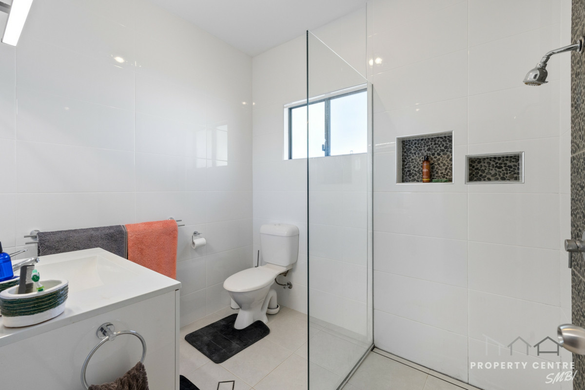 15 Banksia Street — photo 12 of 29