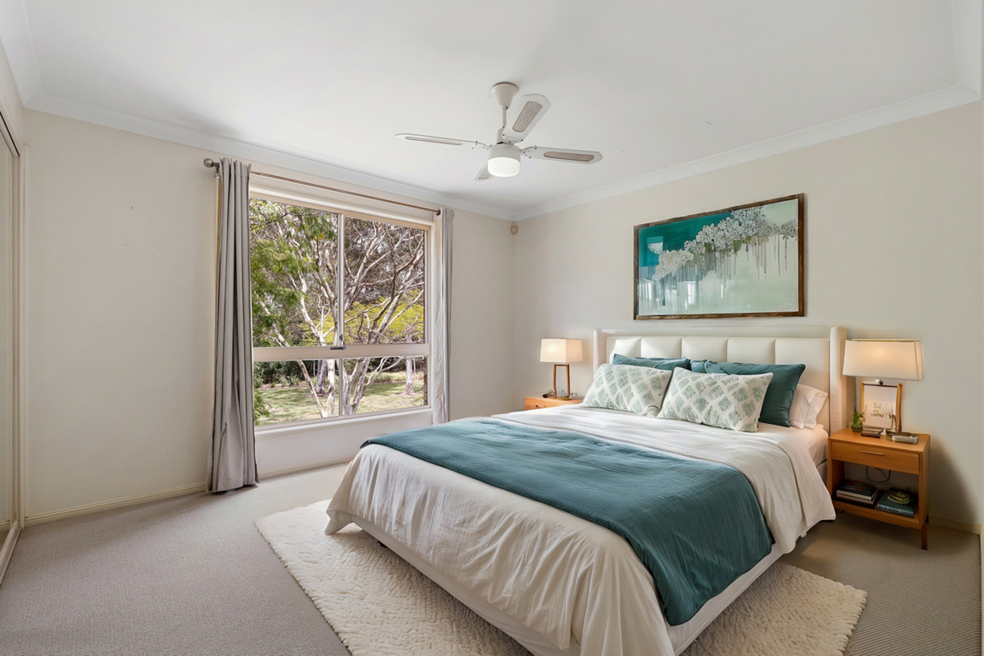 10 Tulipwood Drive, BIRKDALE