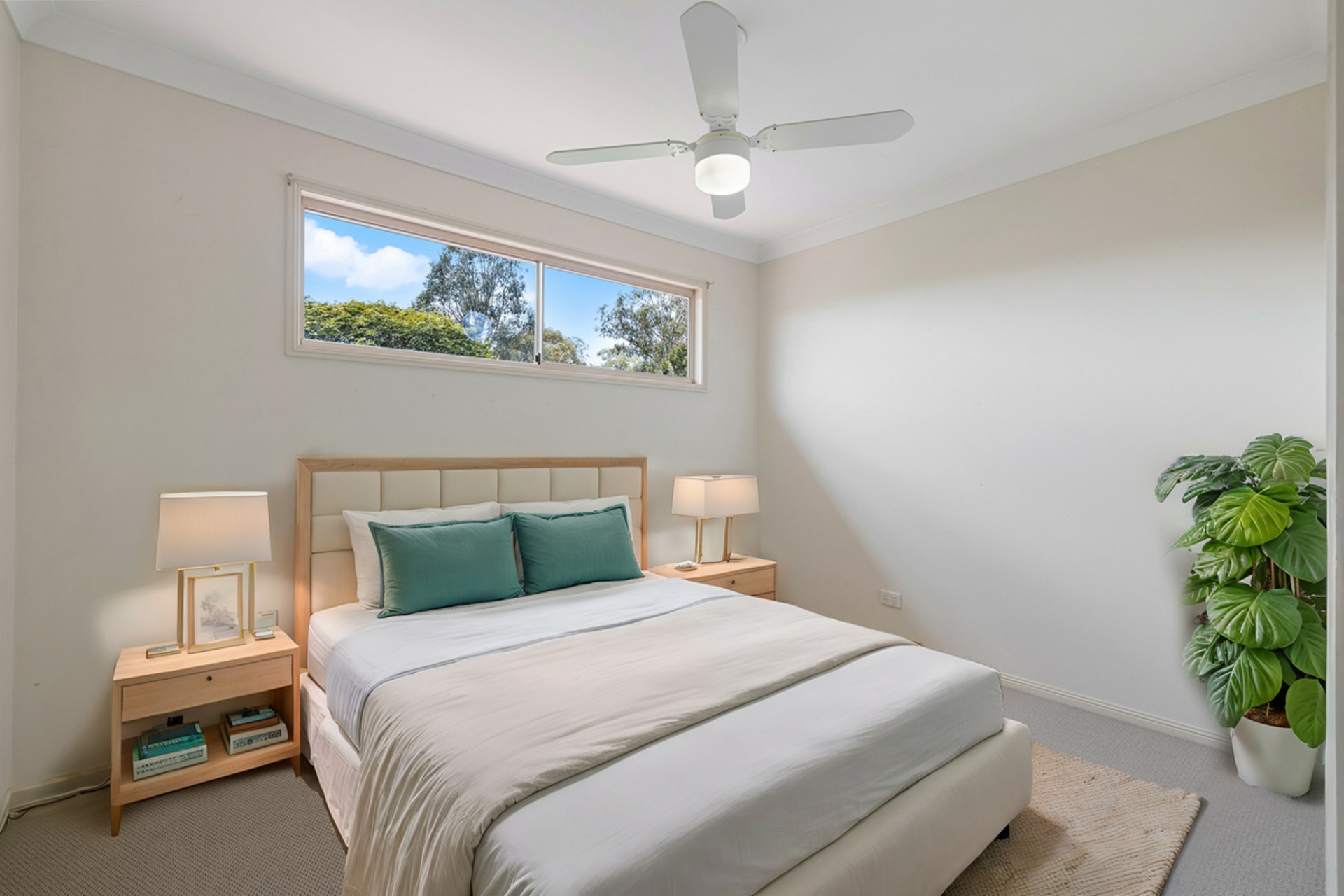 10 Tulipwood Drive, BIRKDALE