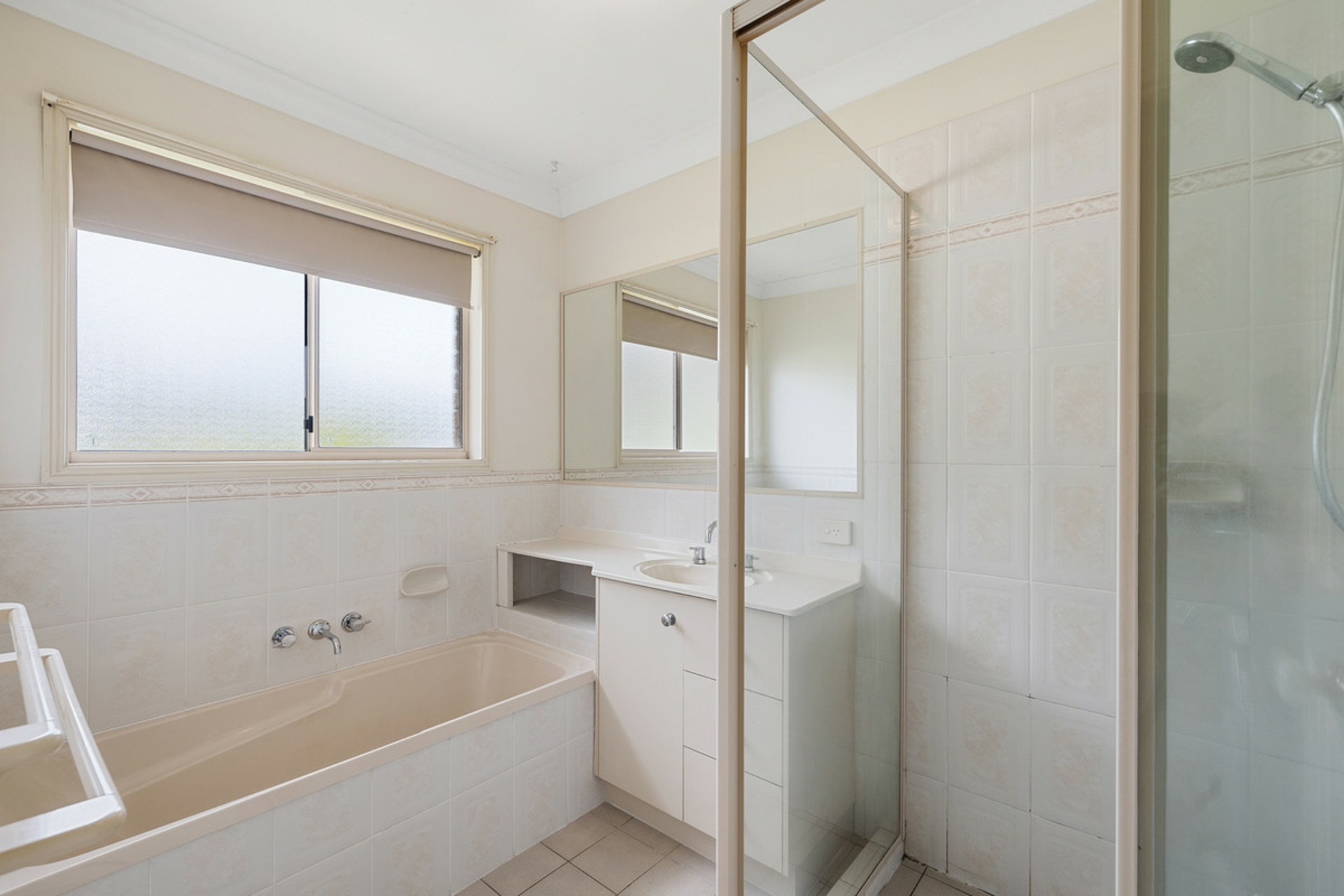 10 Tulipwood Drive, BIRKDALE