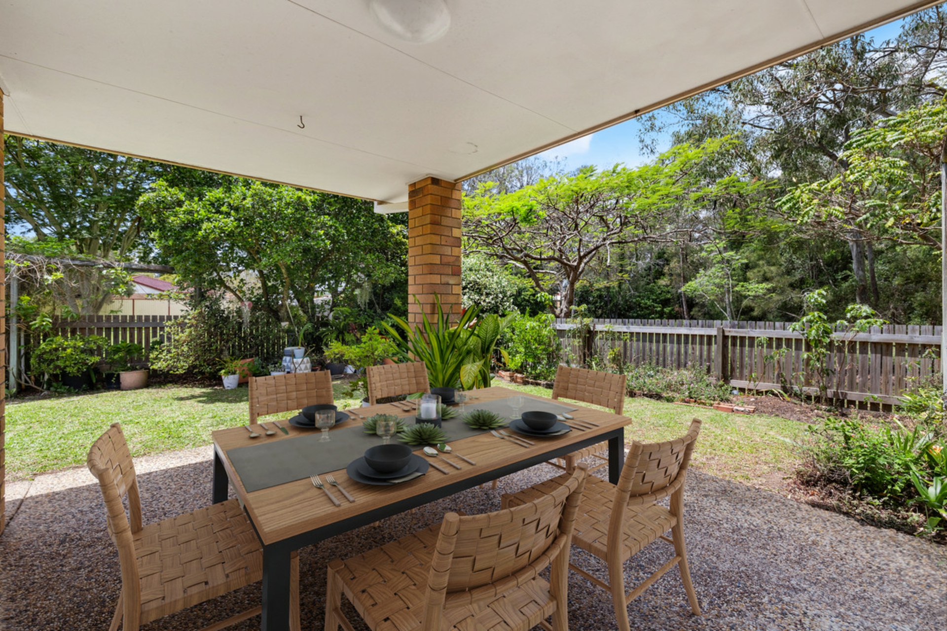 10 Tulipwood Drive, BIRKDALE