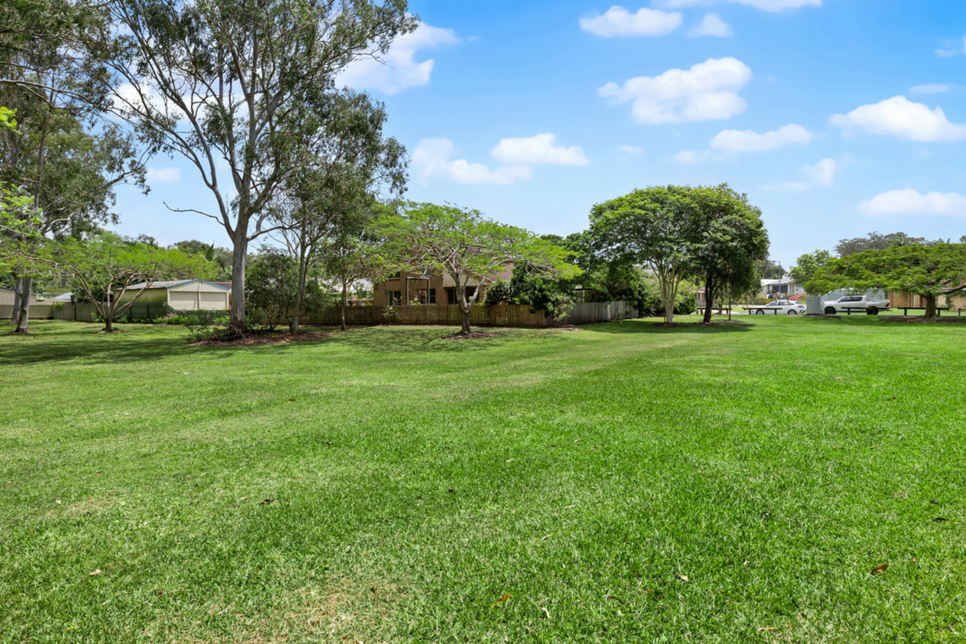 10 Tulipwood Drive, BIRKDALE