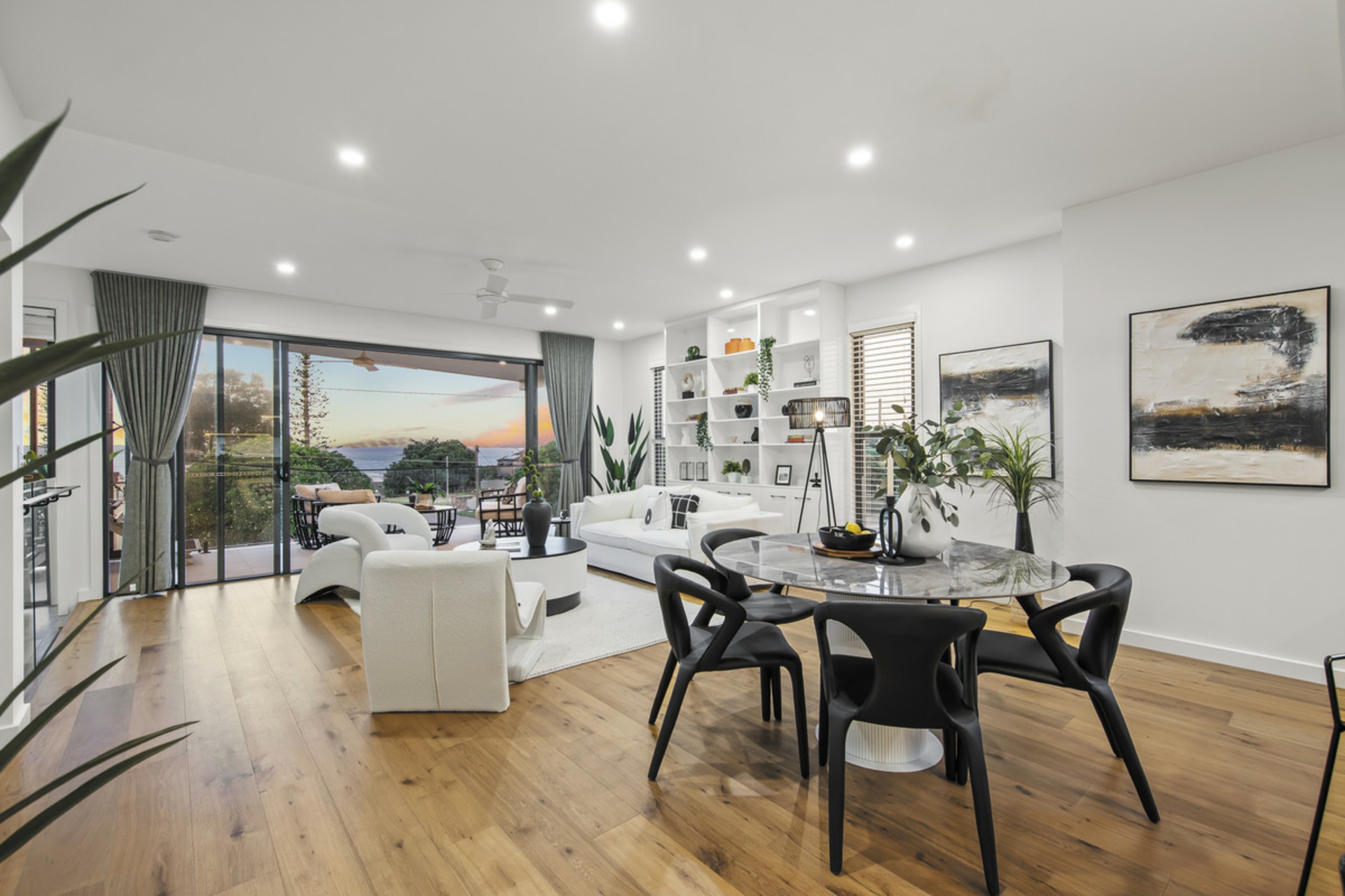 2/5 Paxton Street, CLEVELAND