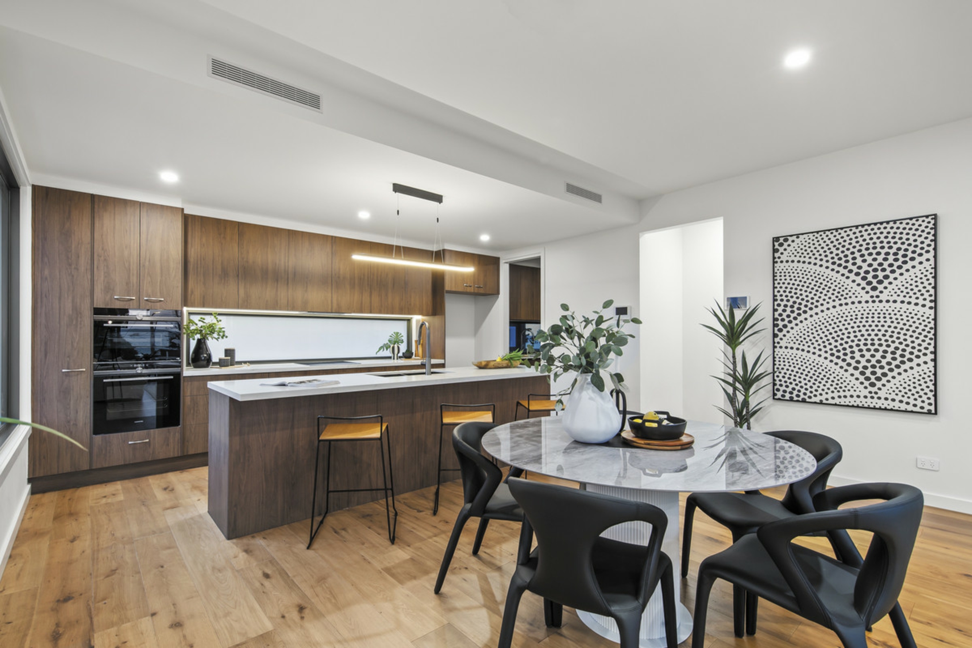 2/5 Paxton Street, CLEVELAND