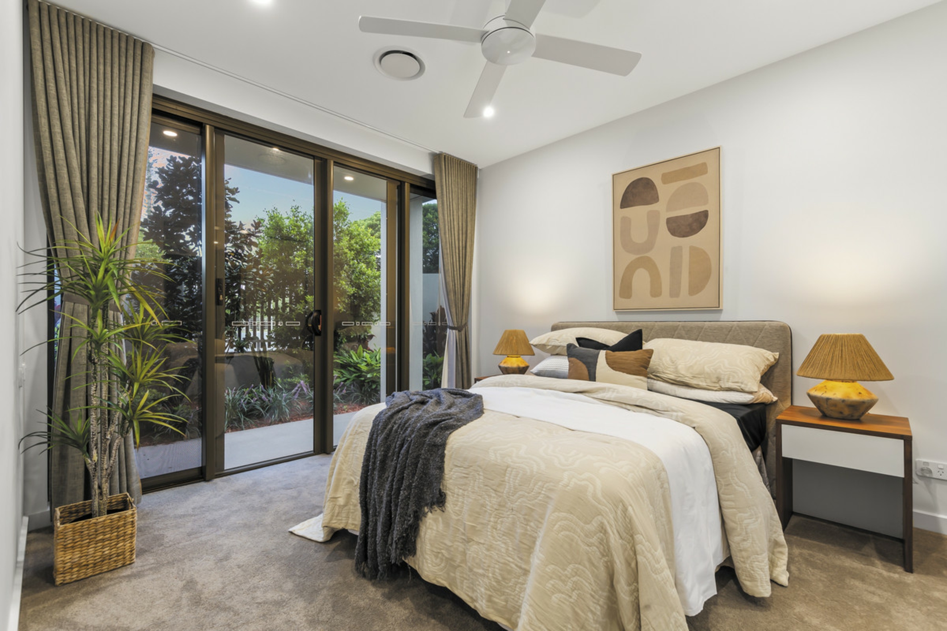 2/5 Paxton Street, CLEVELAND