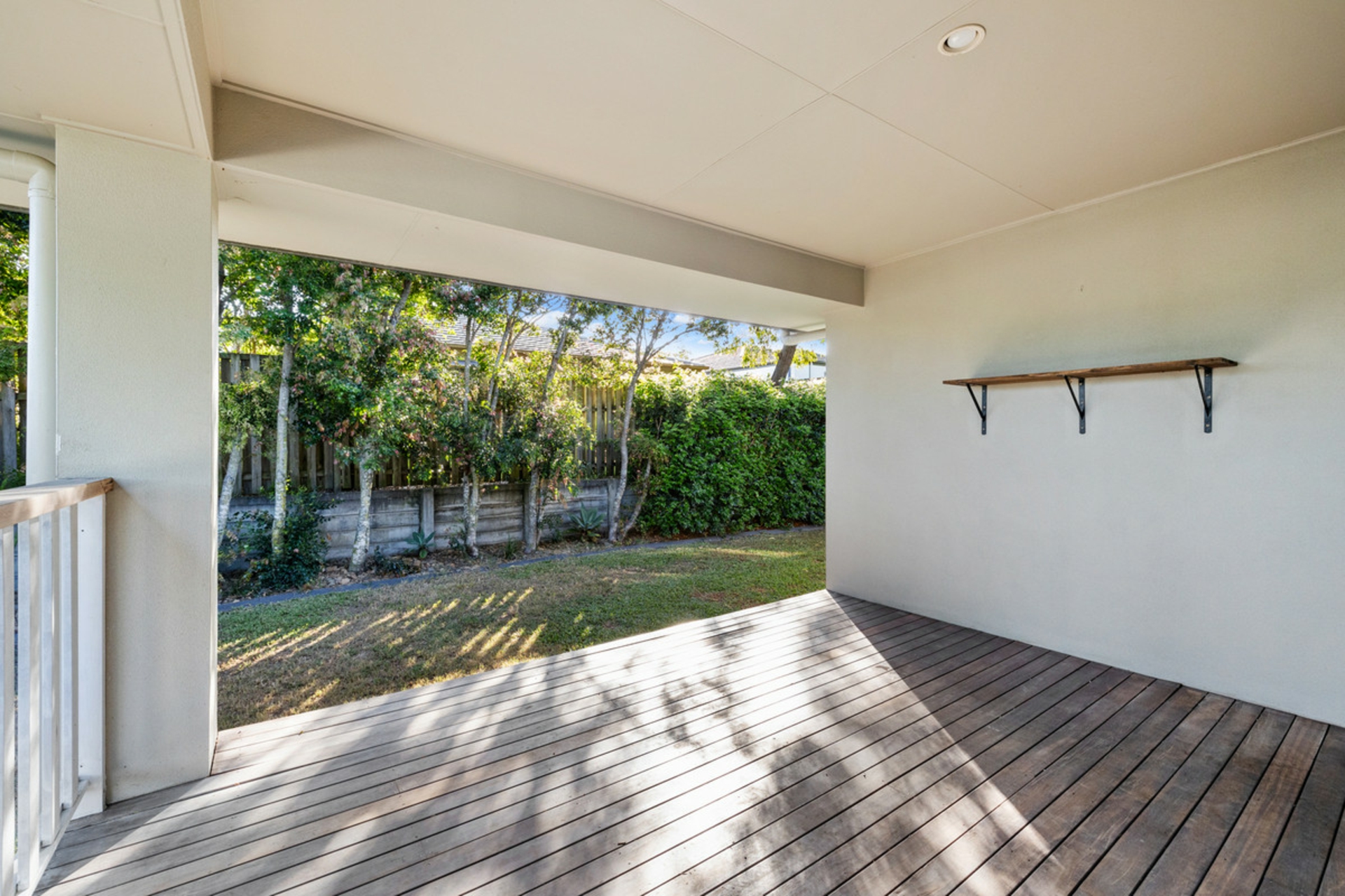 10 Aqua Crescent, REDLAND BAY