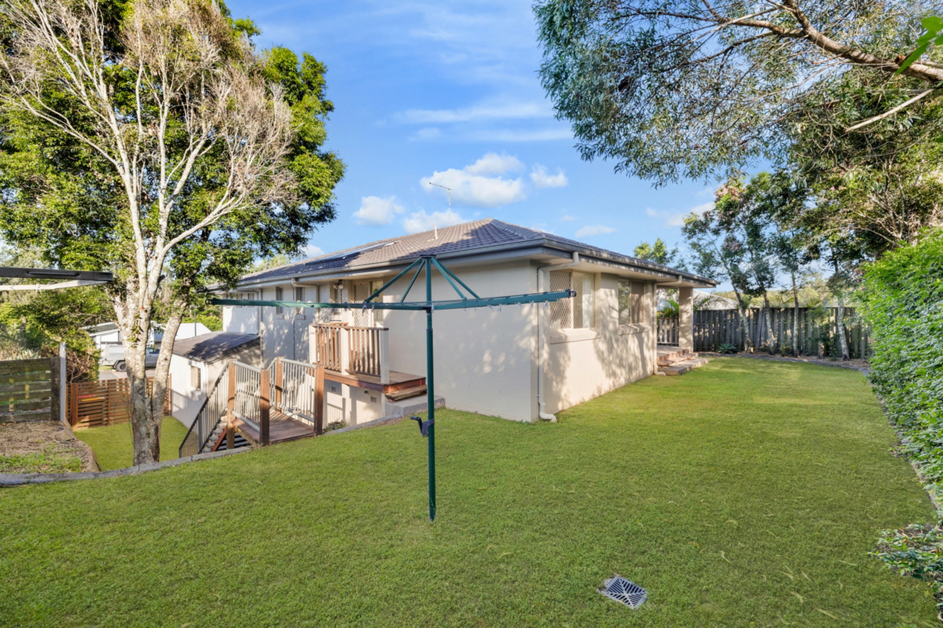 10 Aqua Crescent, REDLAND BAY