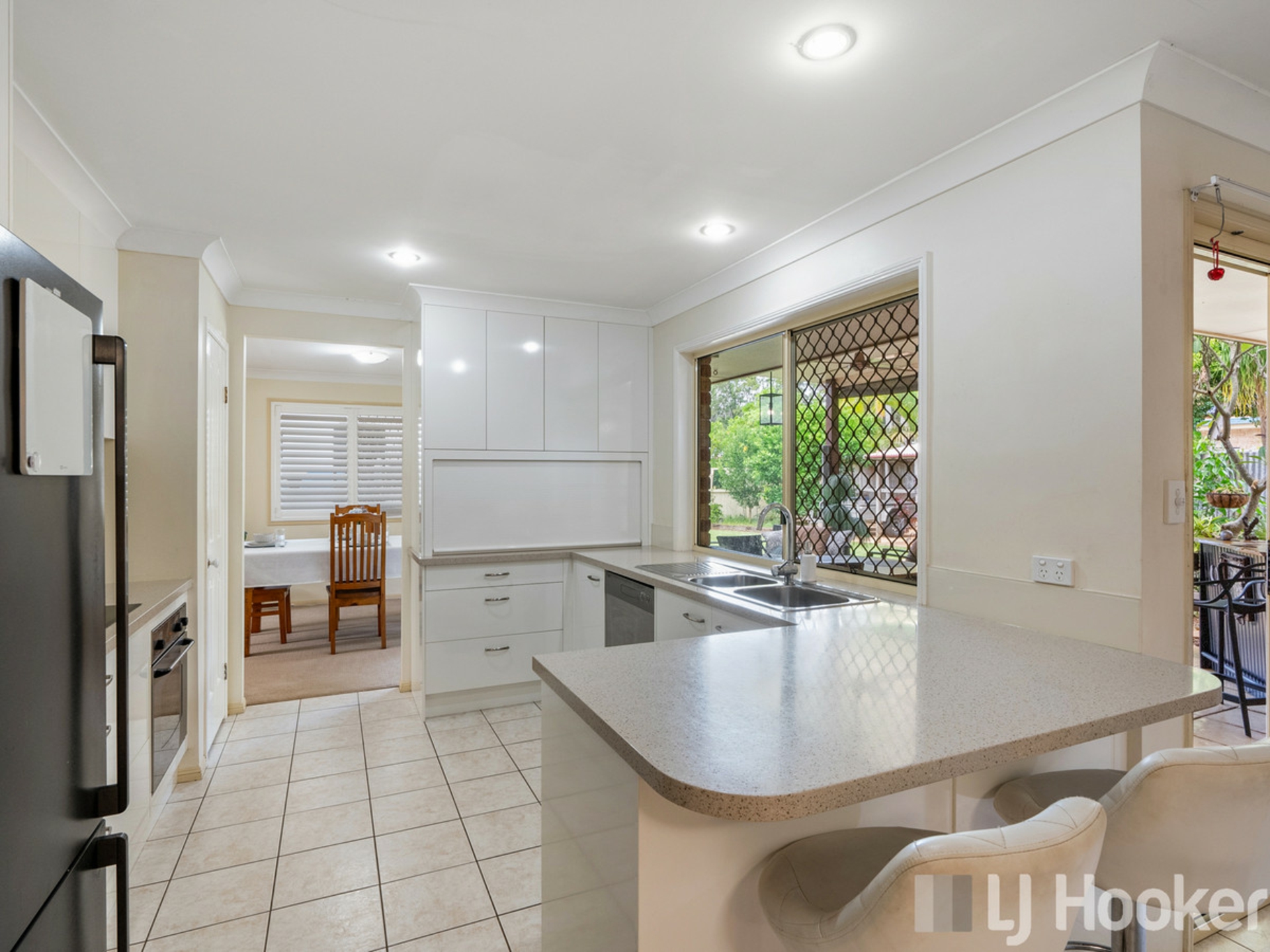 5 Dundee Court, VICTORIA POINT