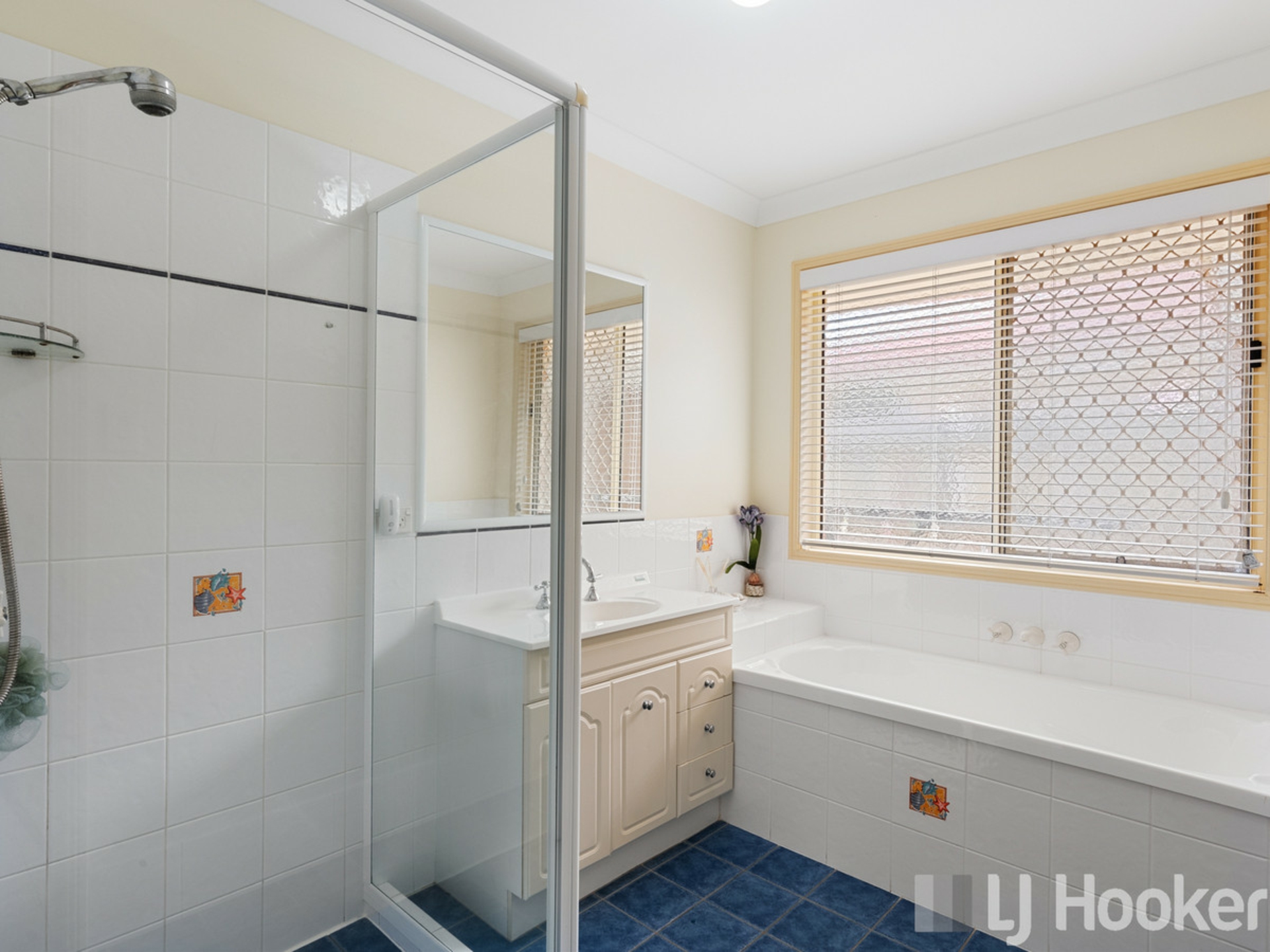 5 Dundee Court, VICTORIA POINT