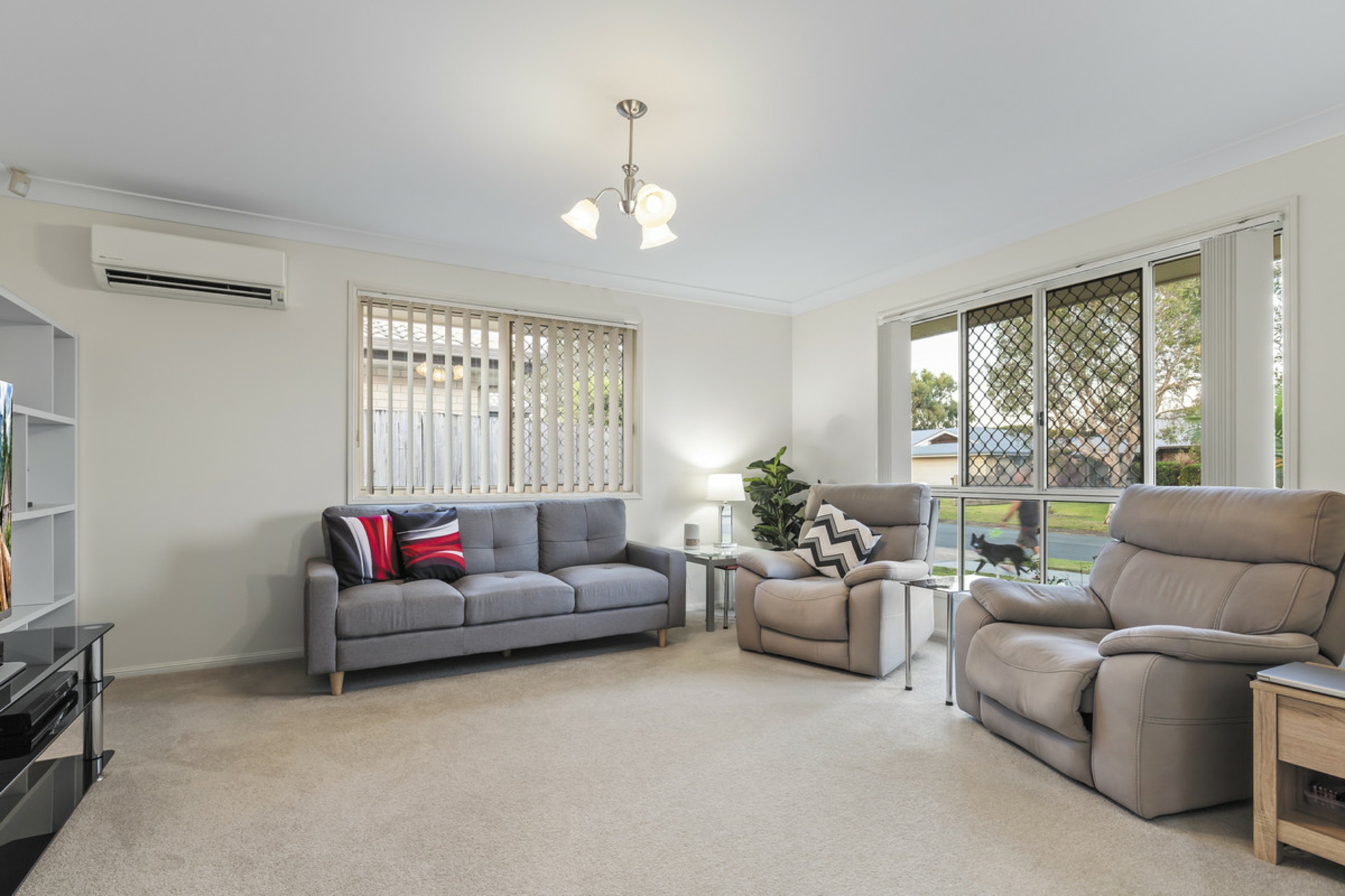 5 Manning Esplanade, THORNLANDS