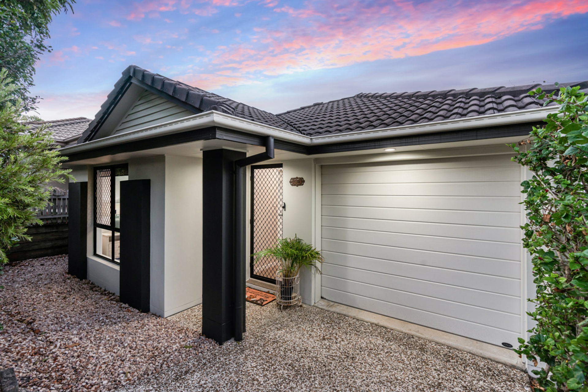 12 Alton Towers Street, SPRINGFIELD LAKES
