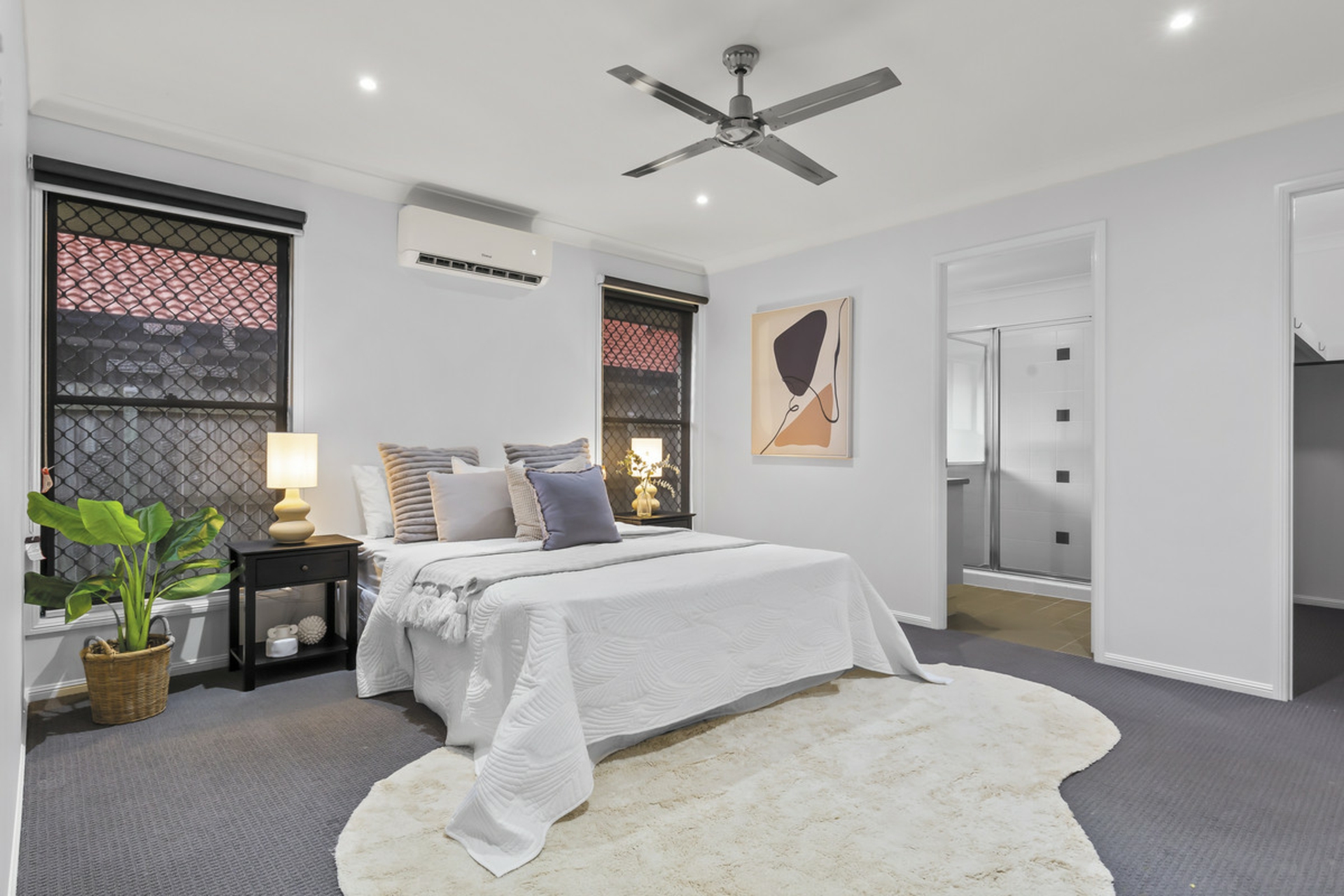 1 Jenmar Court, THORNLANDS
