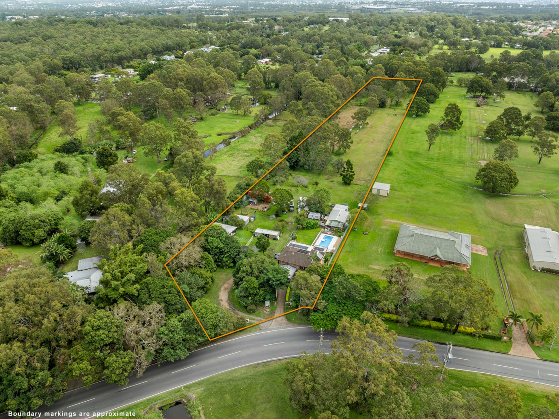371 Kianawah Road, WYNNUM WEST