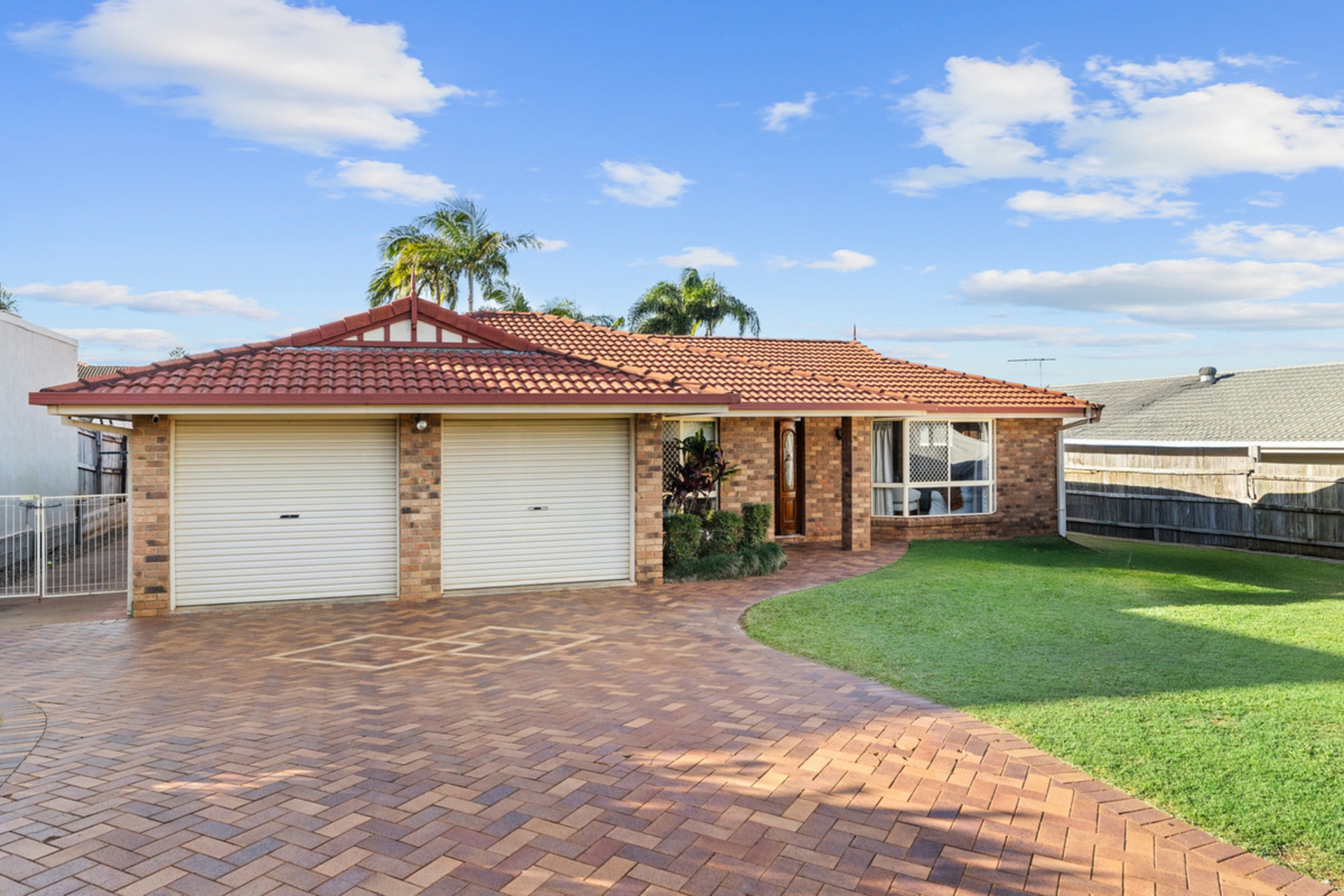 19 Moreton View Parade, REDLAND BAY