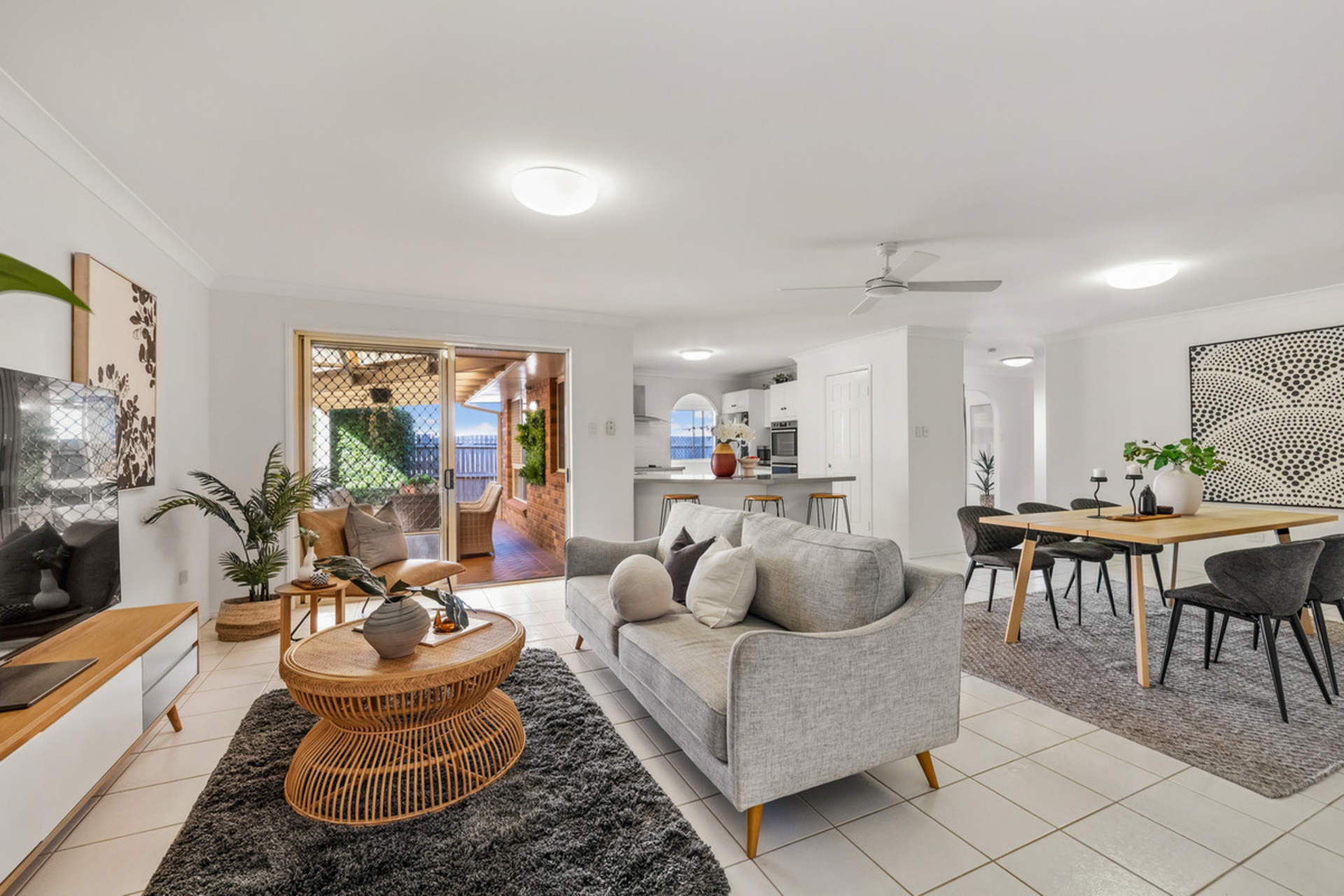 19 Moreton View Parade, REDLAND BAY
