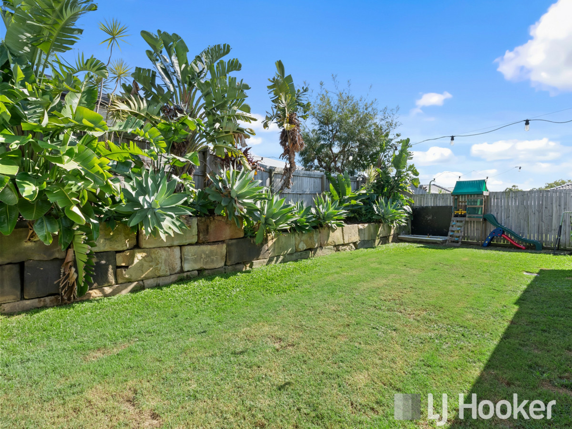 4 McPherson Street, THORNLANDS