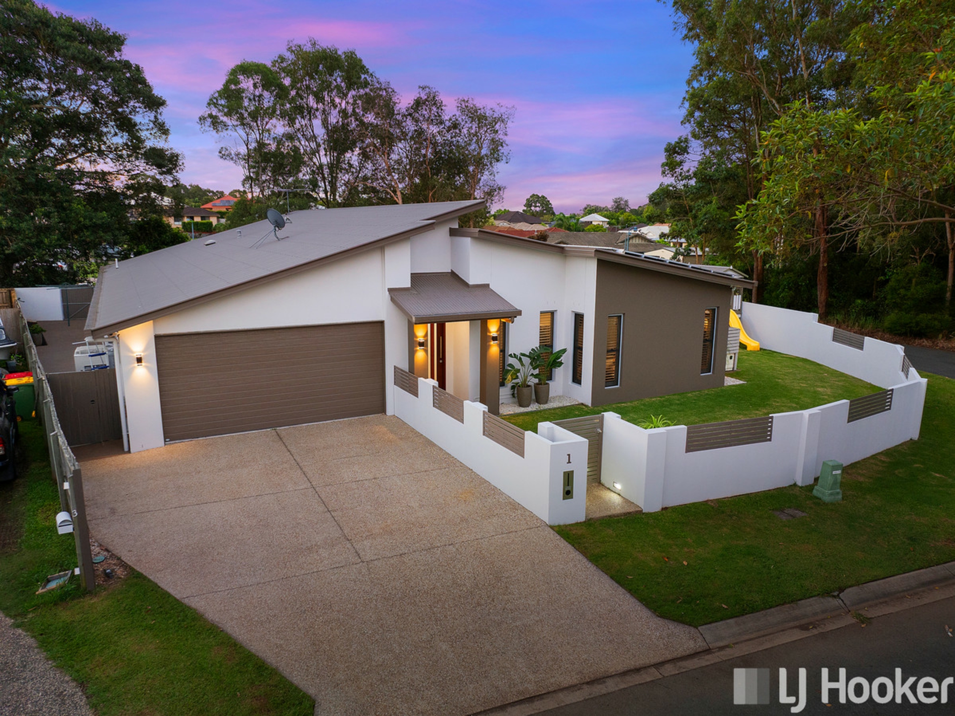 1 Bream Place, REDLAND BAY