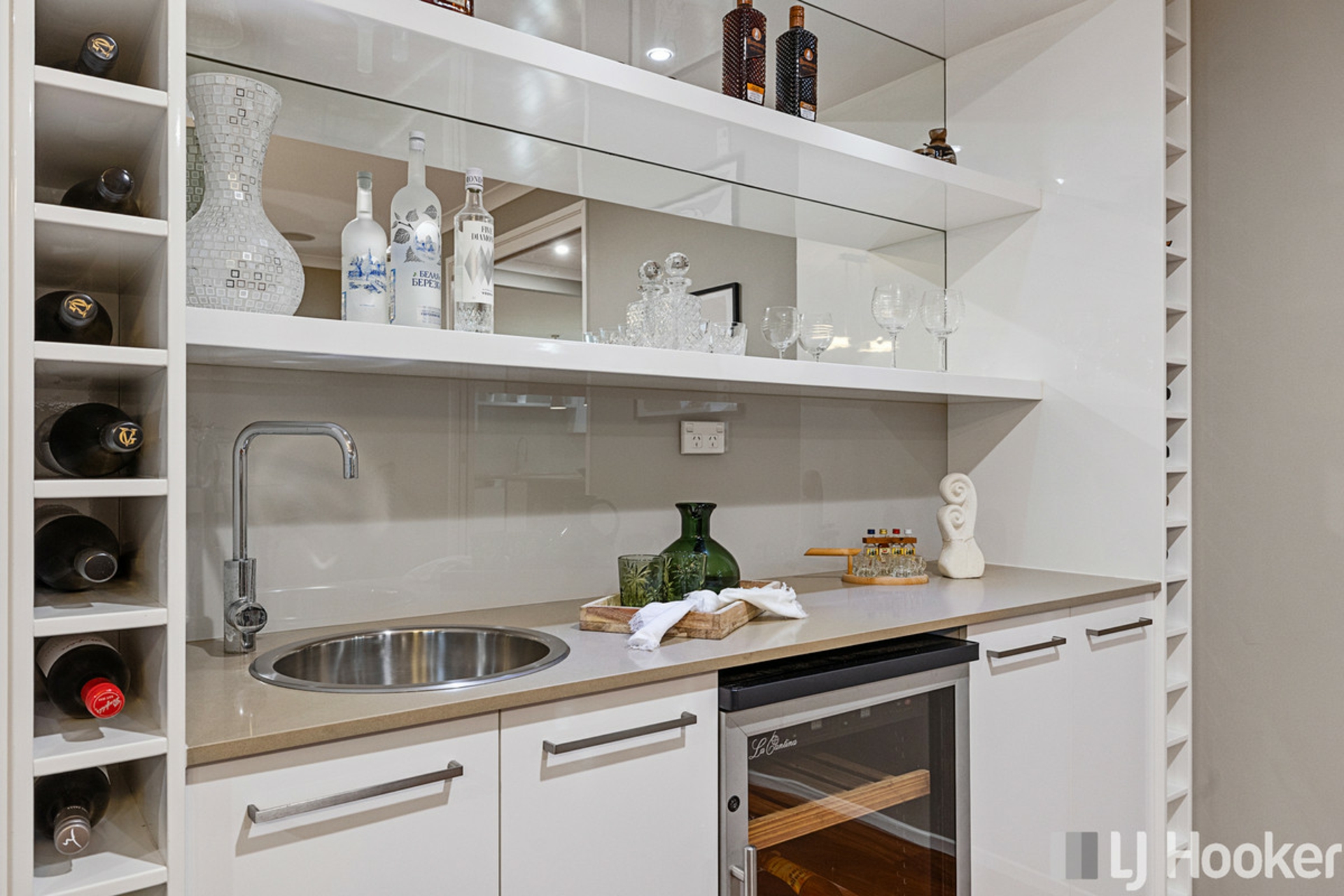 1 Bream Place, REDLAND BAY