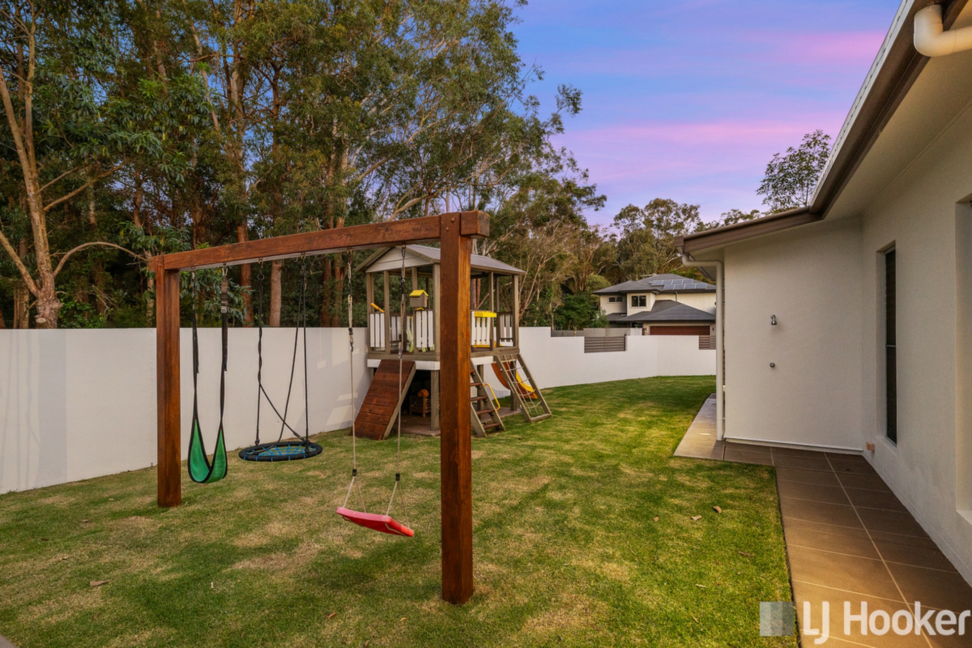 1 Bream Place, REDLAND BAY