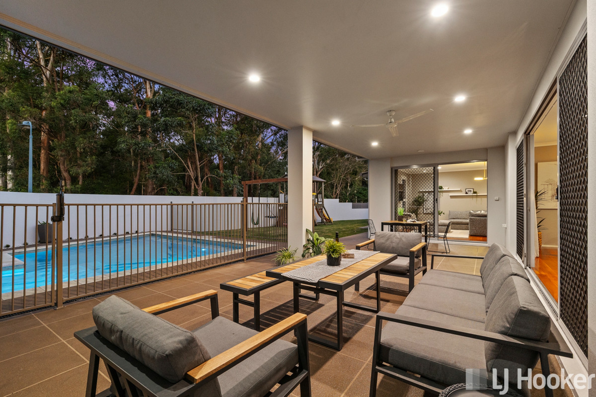 1 Bream Place, REDLAND BAY