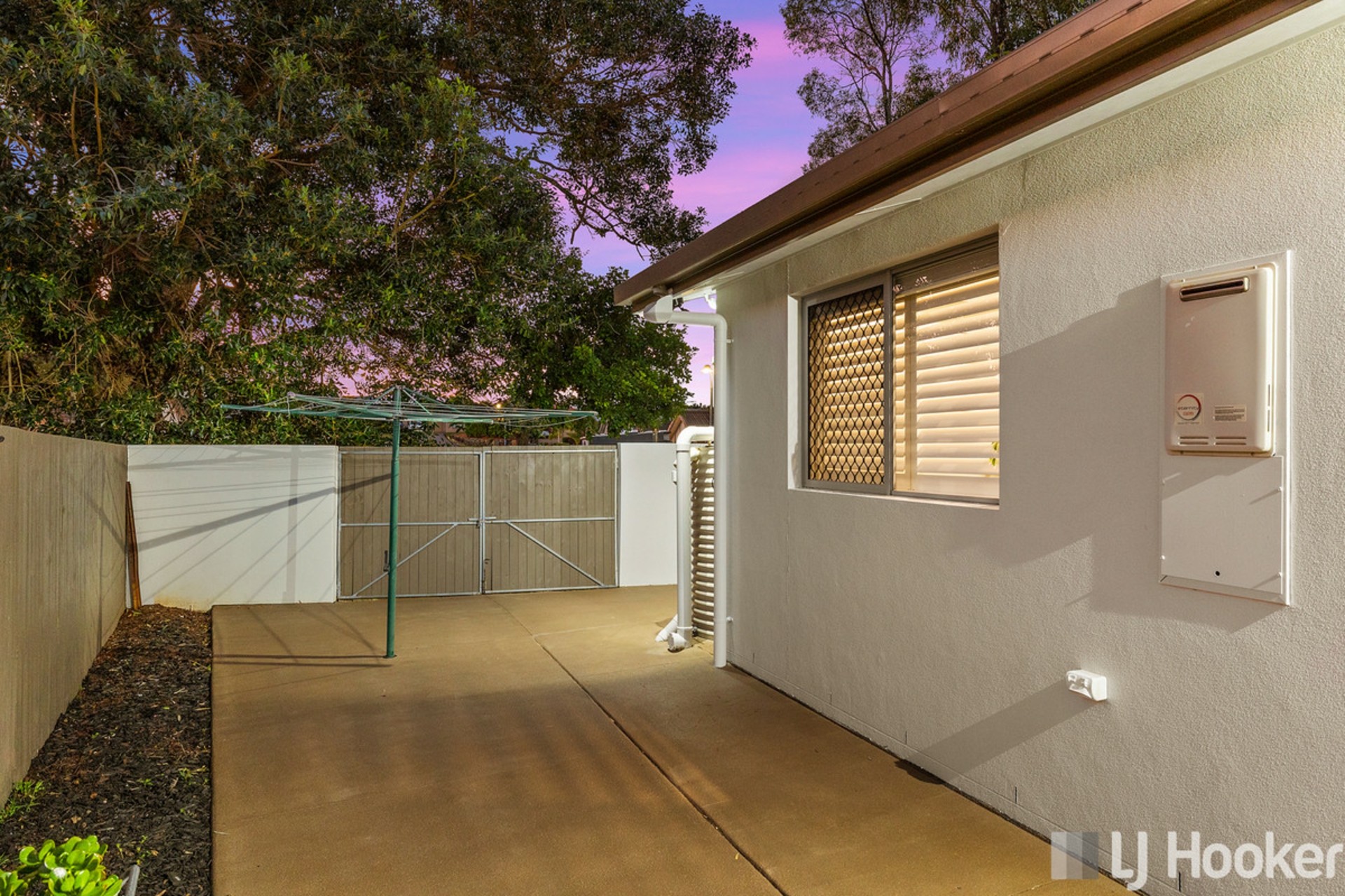1 Bream Place, REDLAND BAY