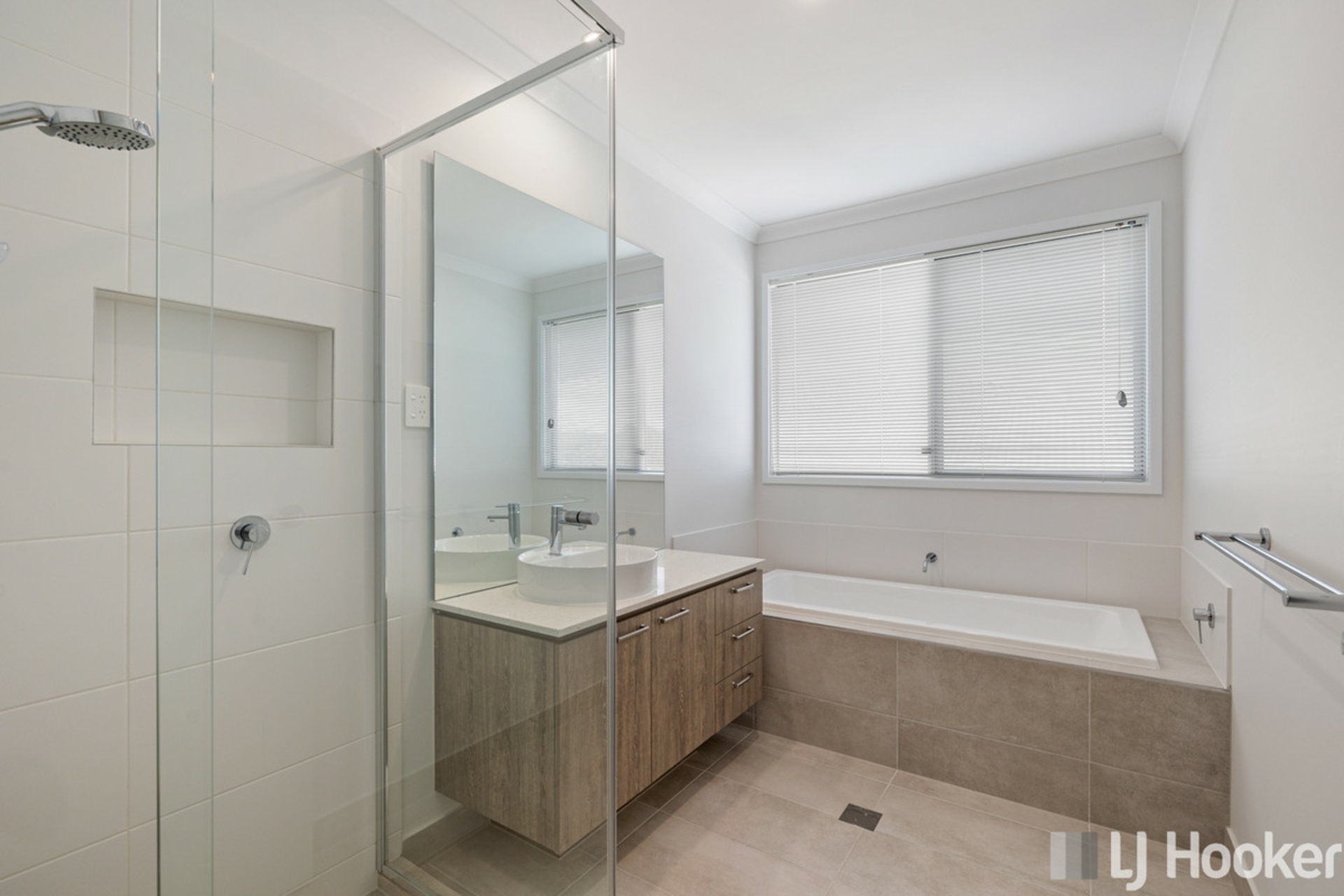 43 Mountain Ash Way, REDLAND BAY